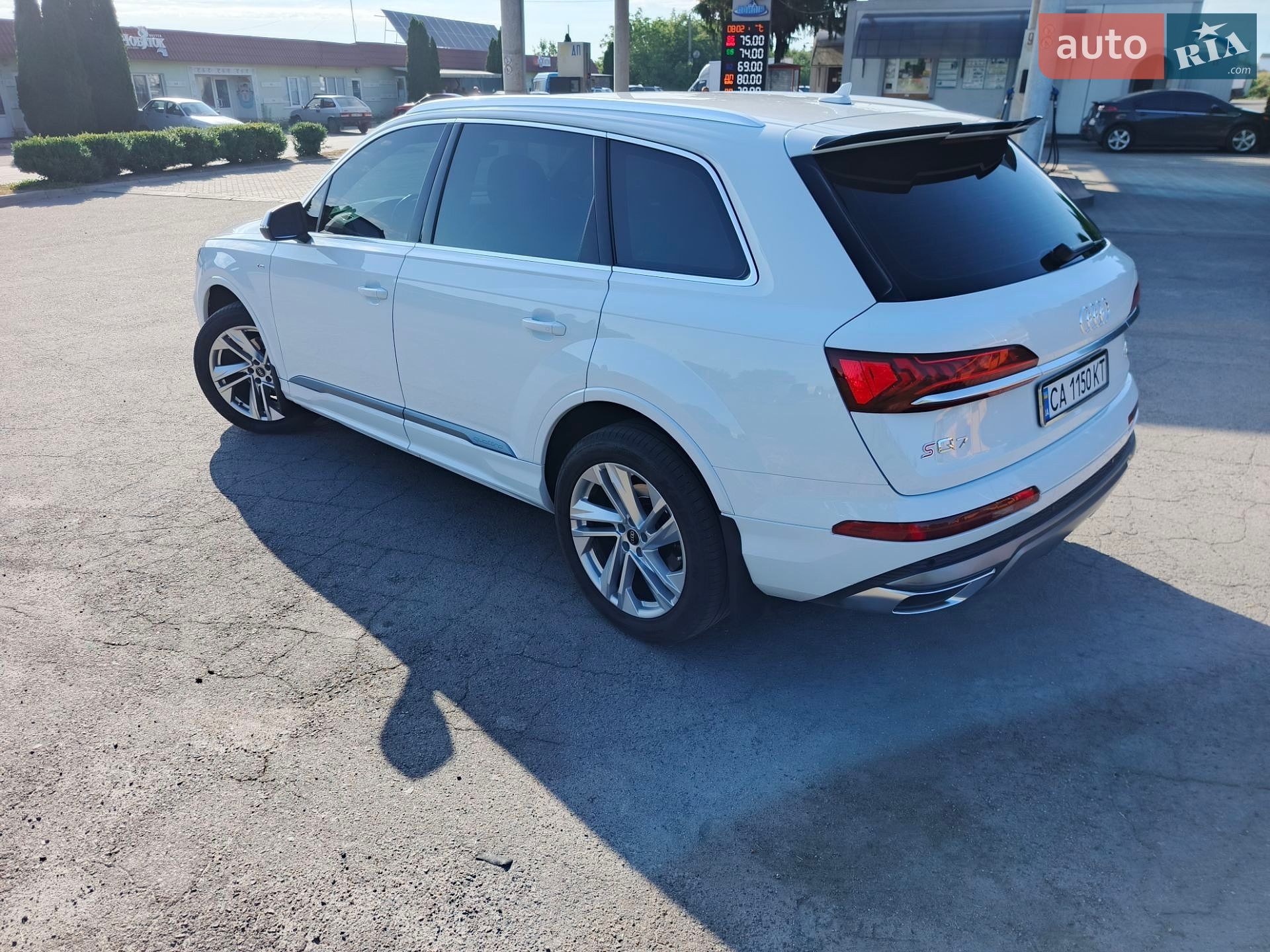 Audi Q7 2021 VIN WAUZZZ4M4ND001955 фото оголошення 19 з 24