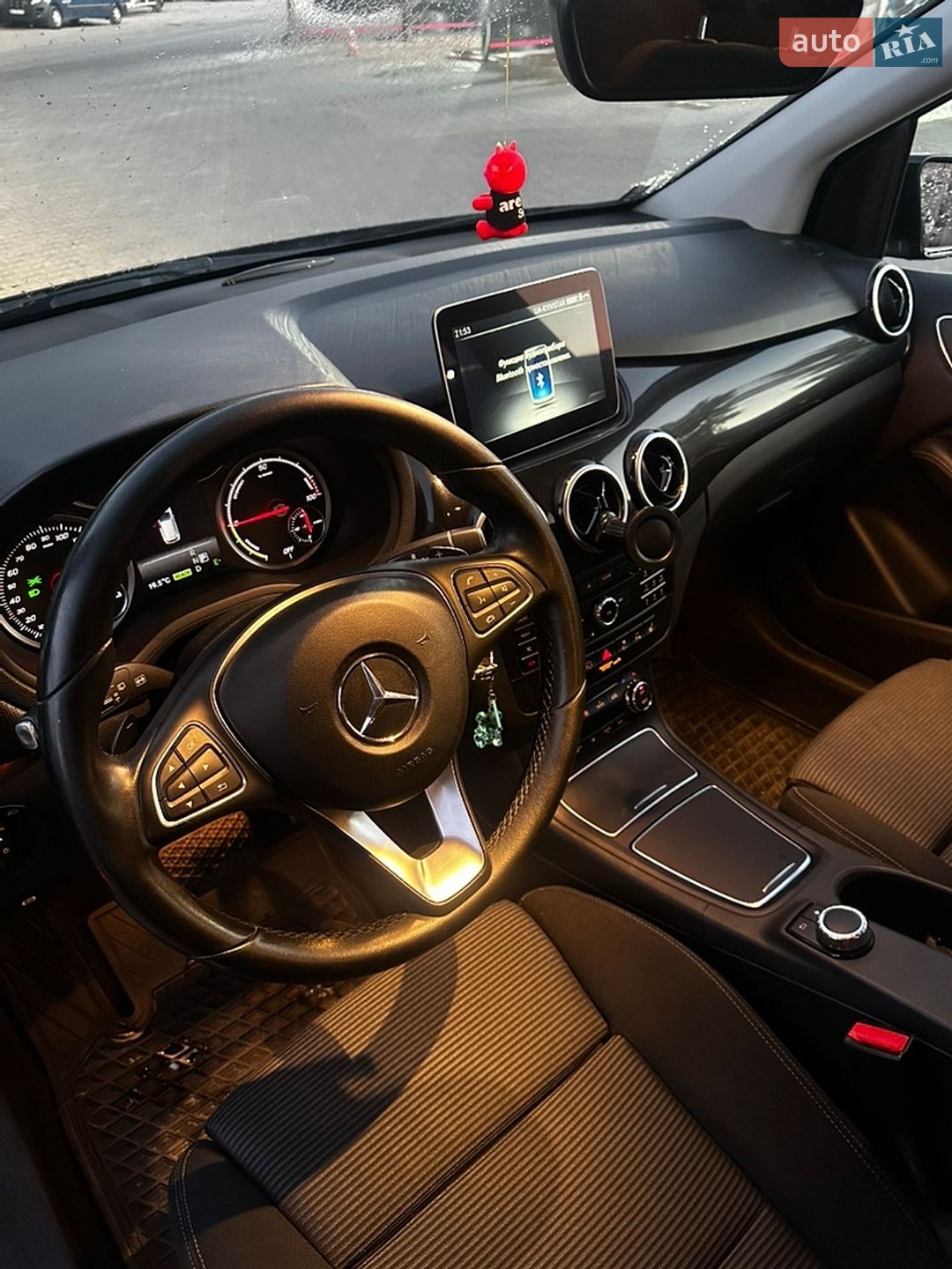 Mercedes-Benz B-Class 2016 VIN WDD2428901J011893 фото оголошення 19 з 24