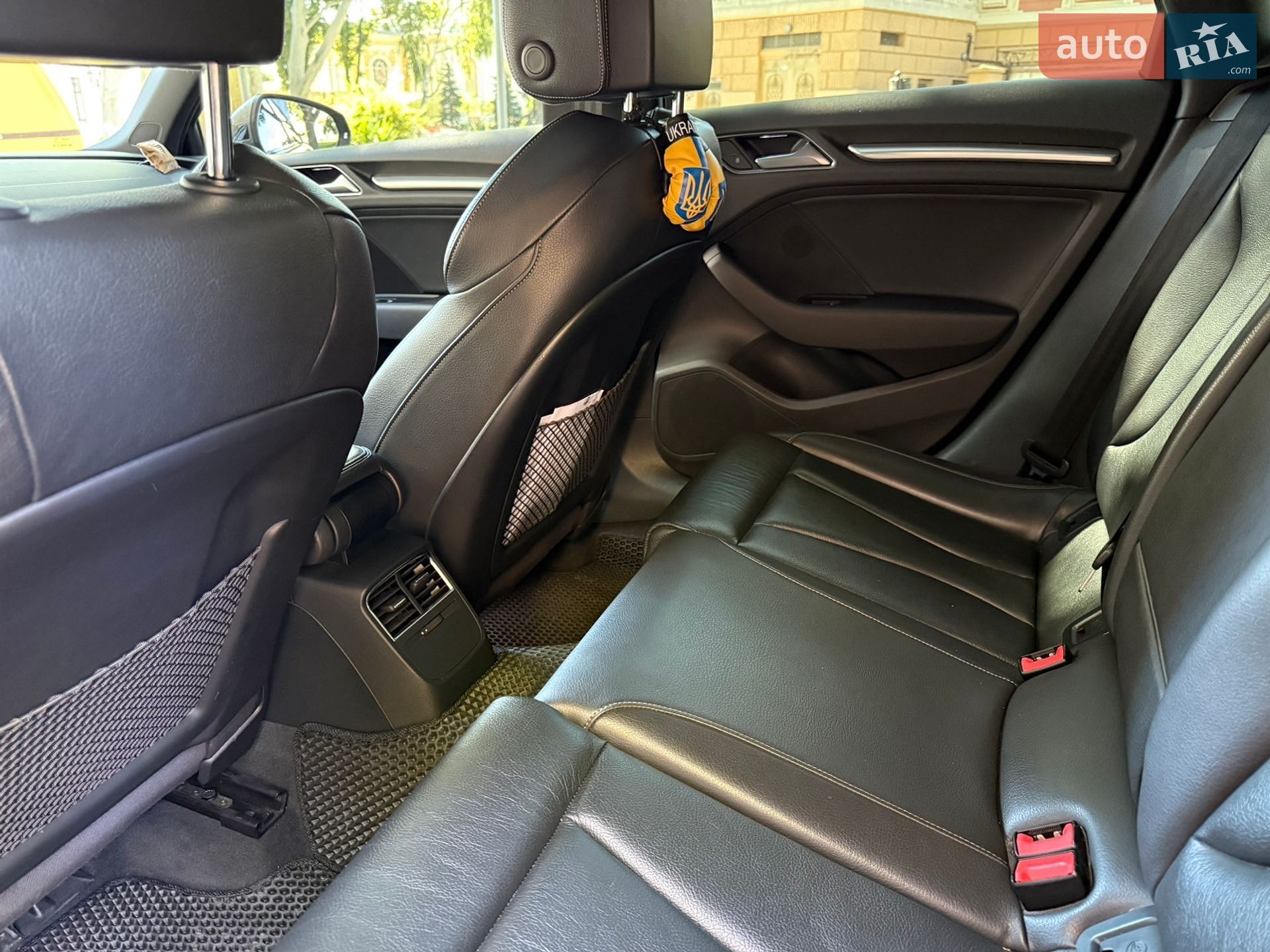 Audi A3 2019 VIN WAUAUGFF5LA023783 фото оголошення 12 з 31