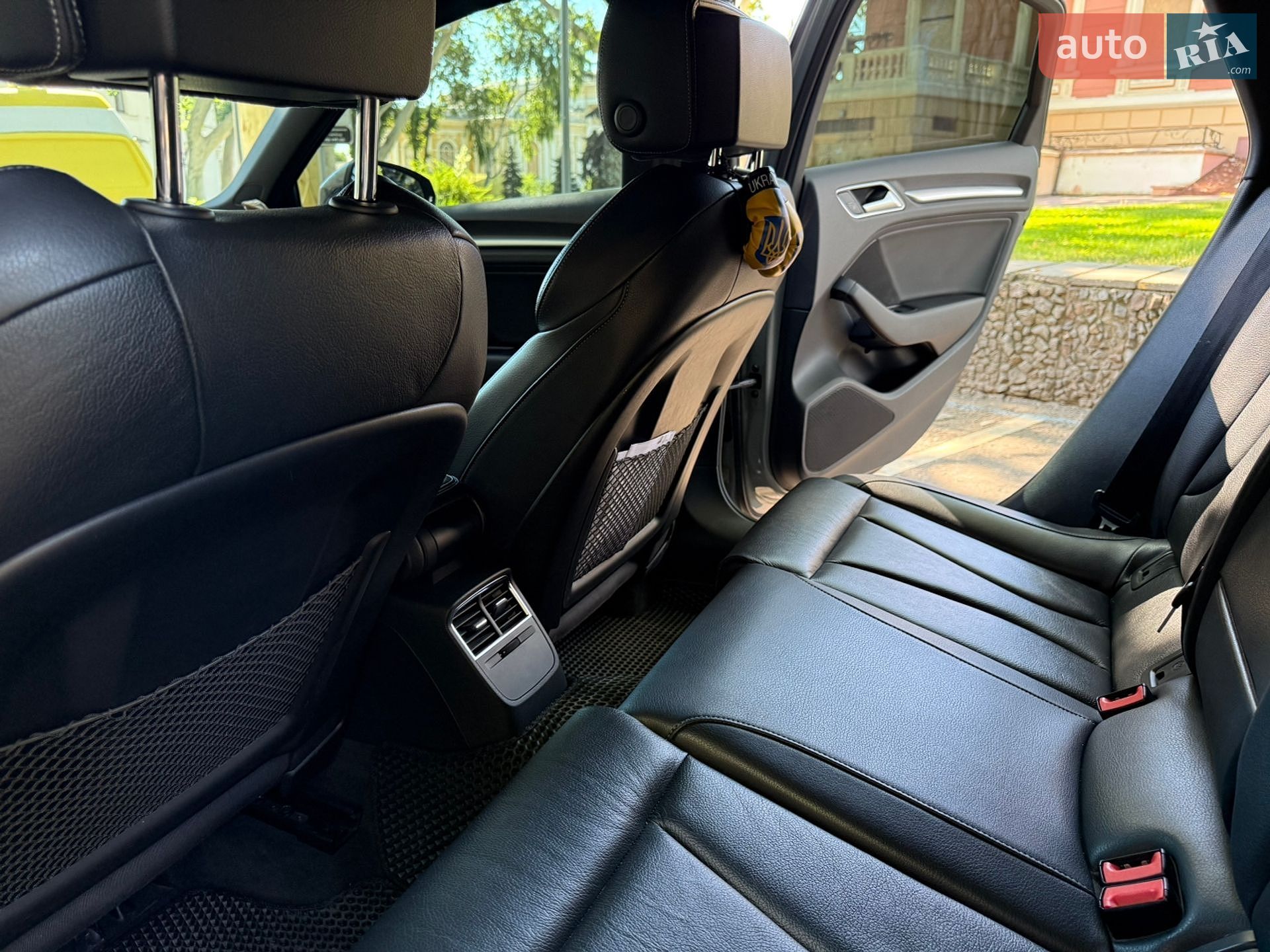 Audi A3 2019 VIN WAUAUGFF5LA023783 фото оголошення 13 з 31