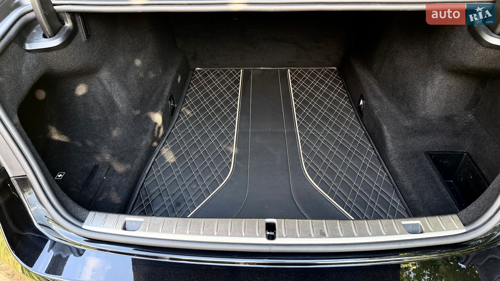 BMW 7 Series 2020 VIN WBA7V41000CE61381 фото оголошення 50 з 111