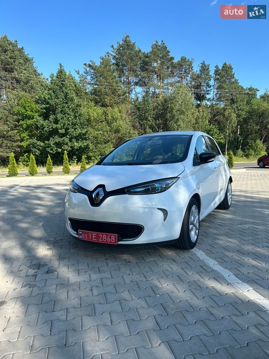 Renault Zoe 2016 VIN VF1AGVYF056914054 фото оголошення 4 з 17