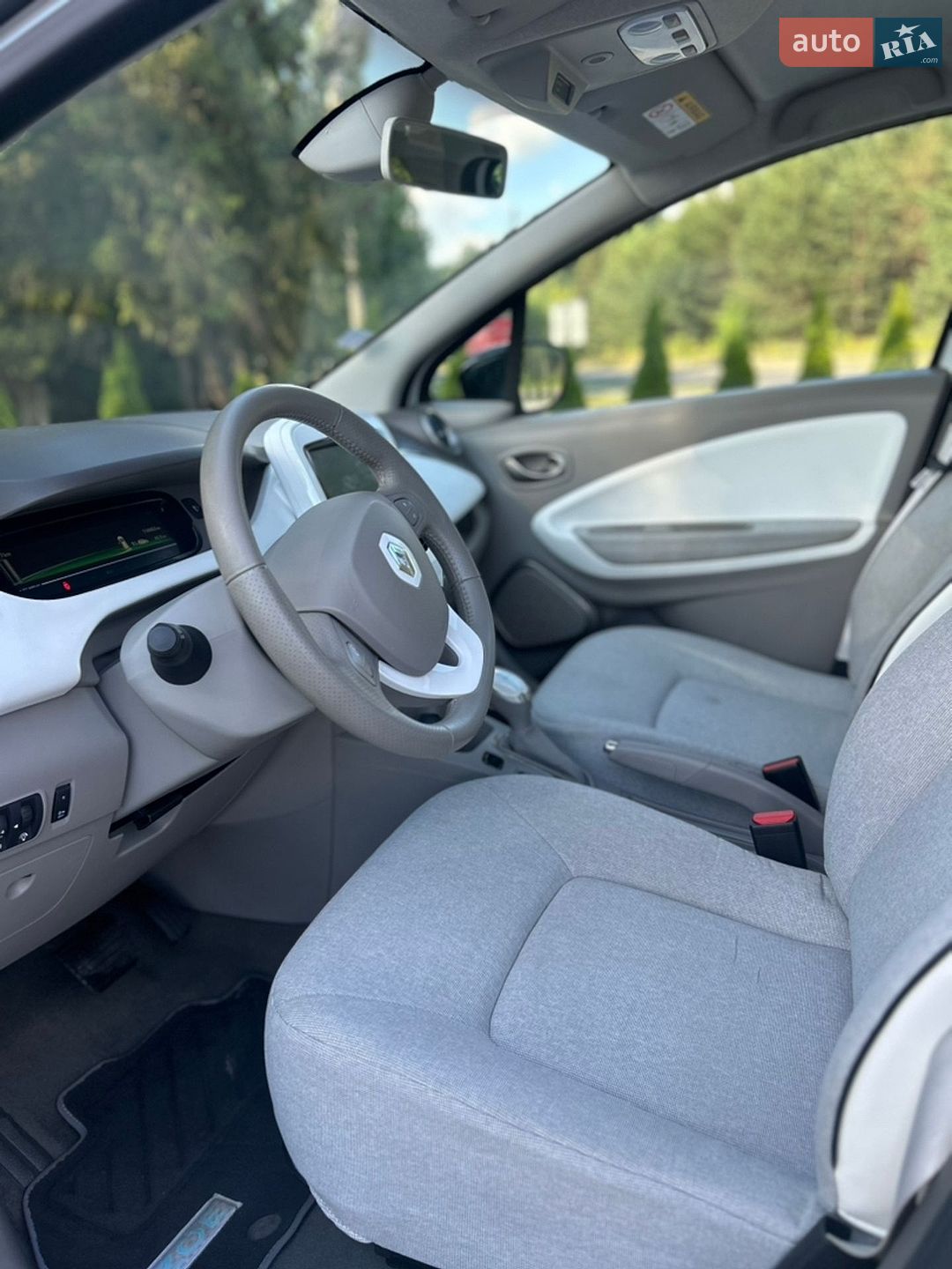 Renault Zoe 2016 VIN VF1AGVYF056914054 фото оголошення 9 з 17