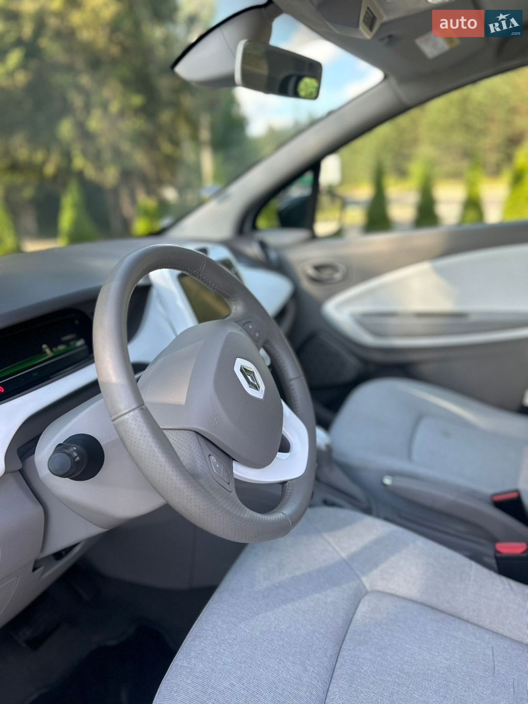 Renault Zoe 2016 VIN VF1AGVYF056914054 фото оголошення 11 з 17