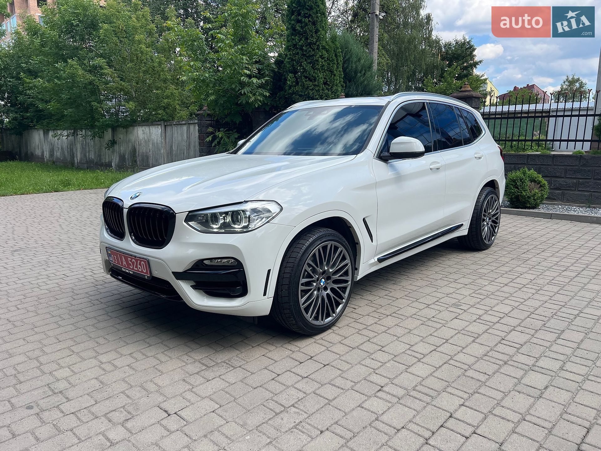 BMW X3 2019 VIN 5UXTR7C57KLR39732 фото оголошення 8 з 58