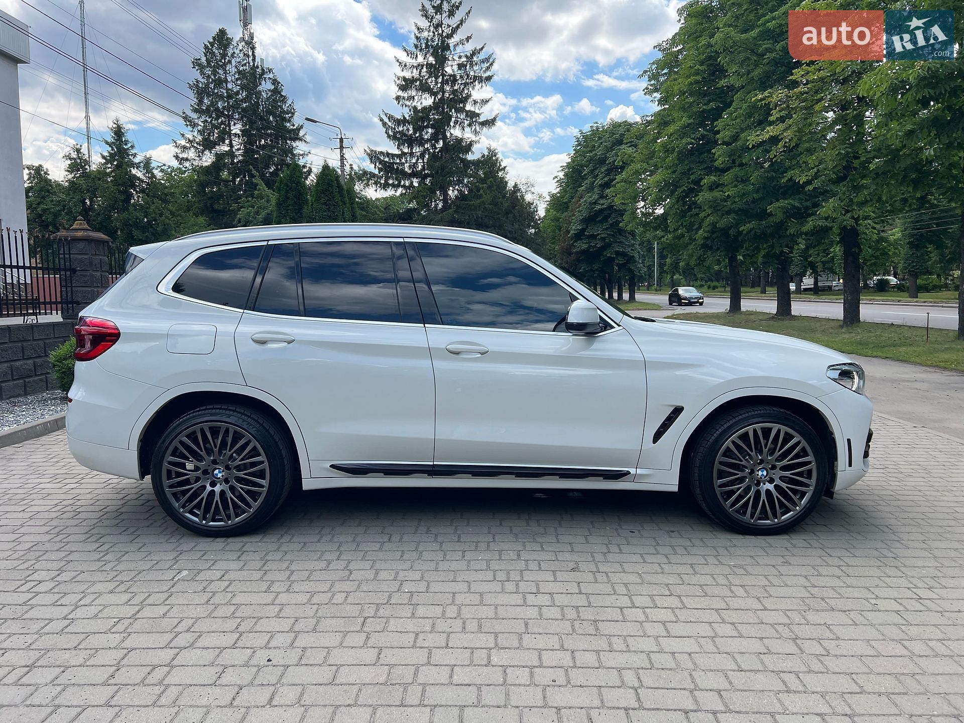 BMW X3 2019 VIN 5UXTR7C57KLR39732 фото оголошення 19 з 58
