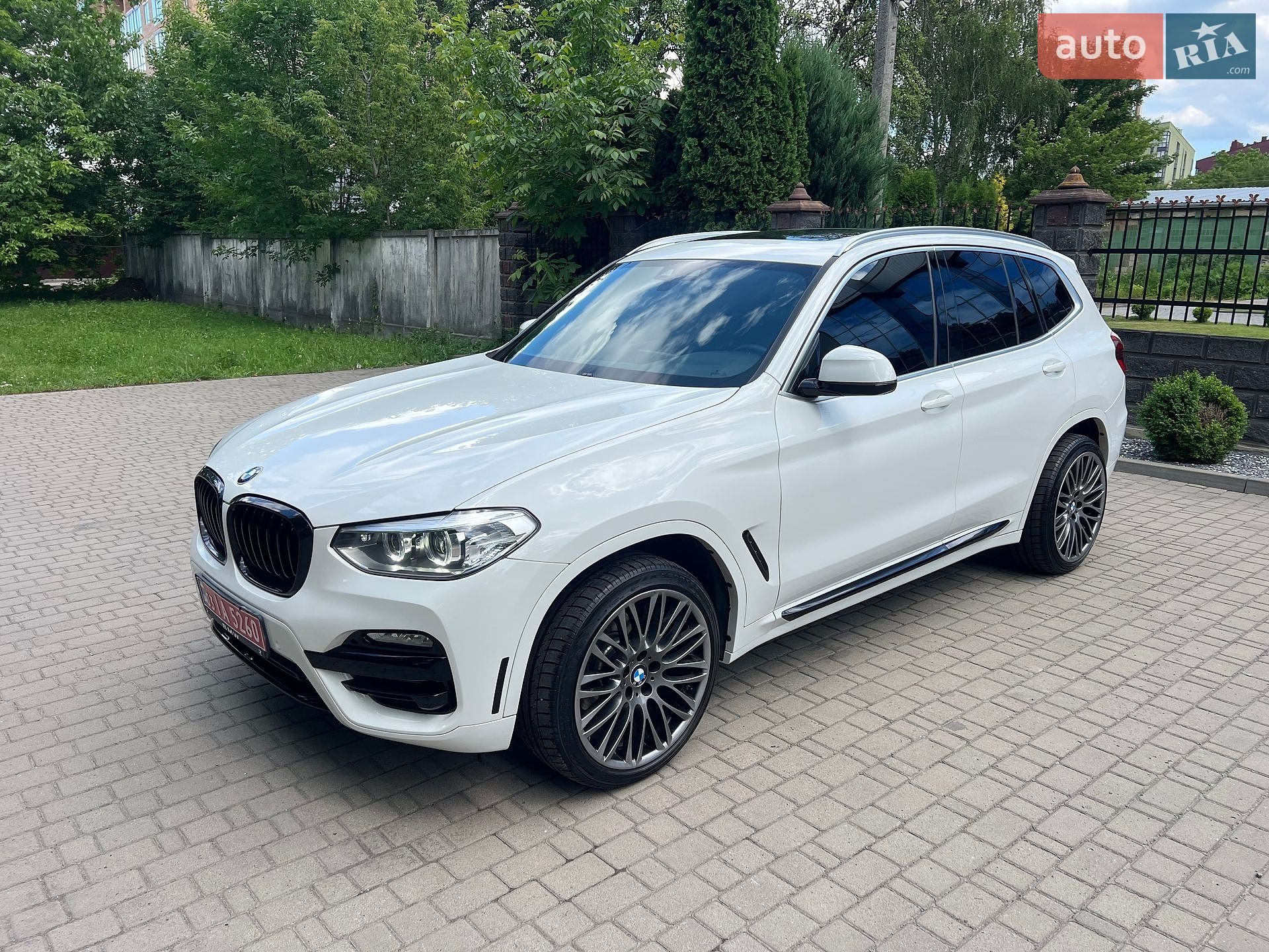 BMW X3 2019 VIN 5UXTR7C57KLR39732 фото оголошення 12 з 58