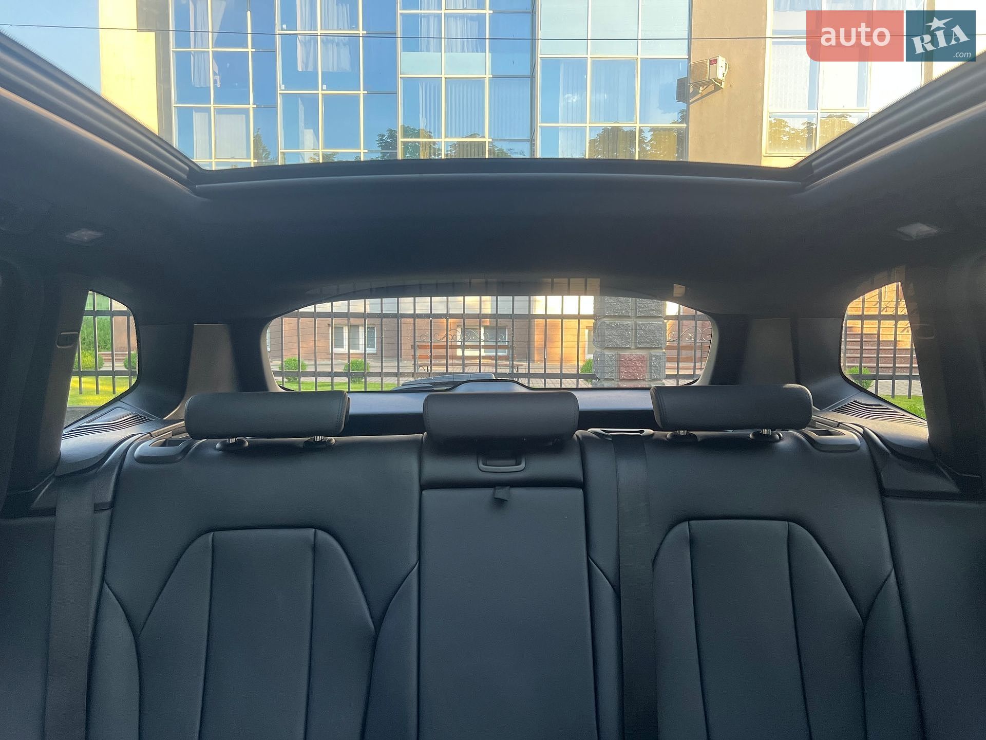 BMW X3 2019 VIN 5UXTR7C57KLR39732 фото оголошення 35 з 58