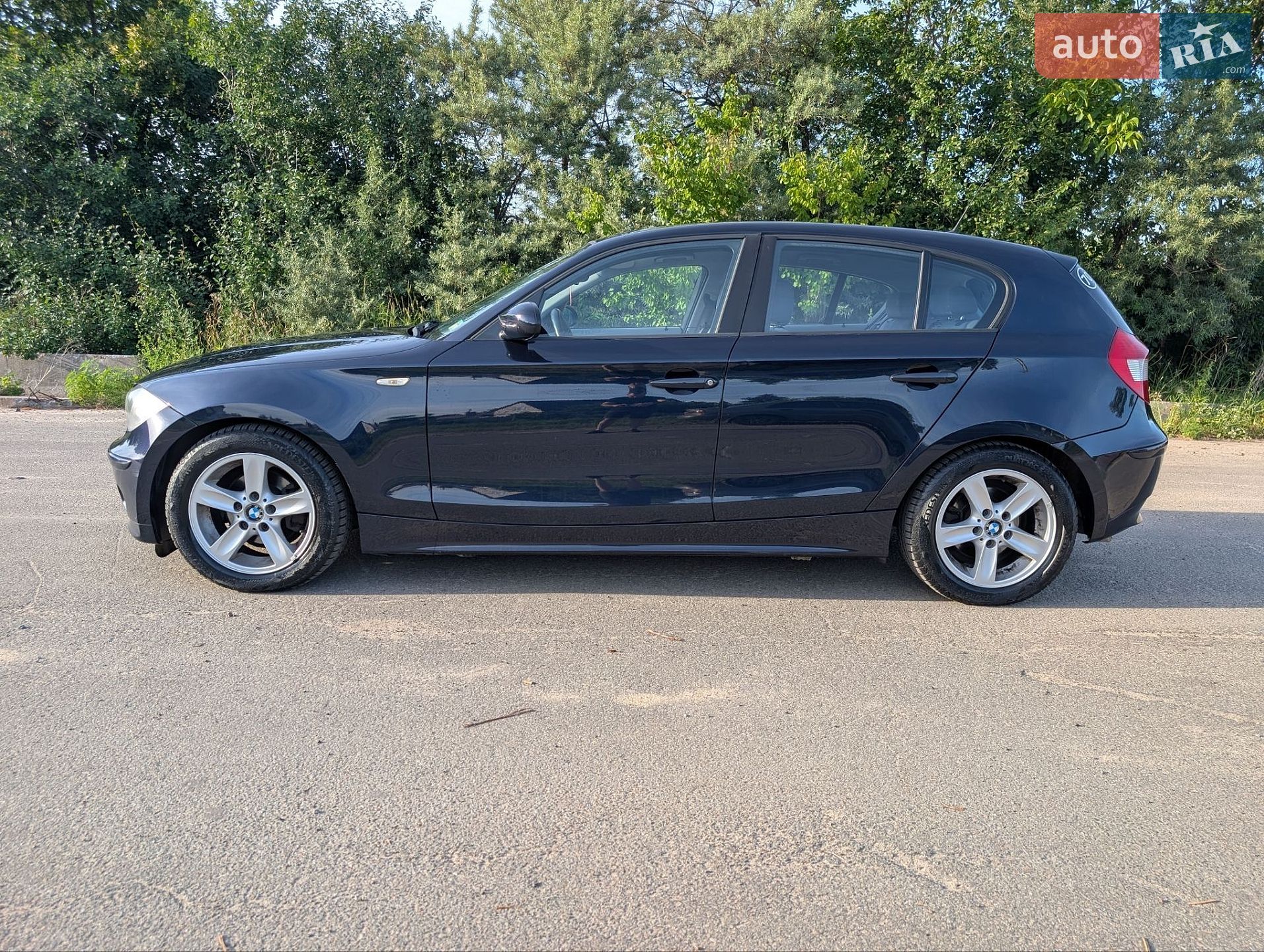 BMW 1 Series 2005 VIN WBAUF31060PR42266 фото оголошення 4 з 13