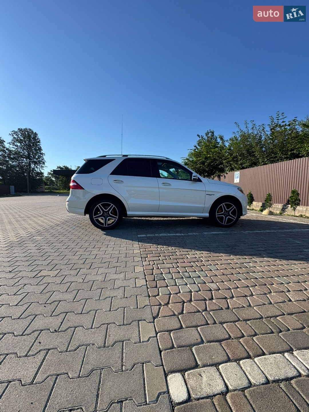 Mercedes-Benz M-Class 2015 VIN 4JGDA5GB1FA538742 фото оголошення 7 з 46
