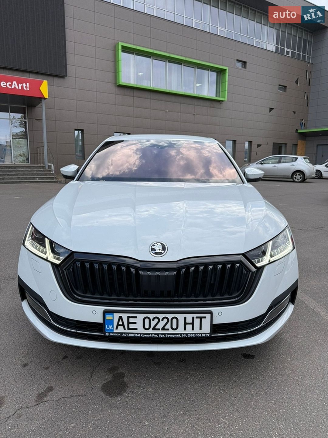 Skoda Octavia 2023 VIN TMBAJ7NX1PY117355 фото оголошення 11 з 18