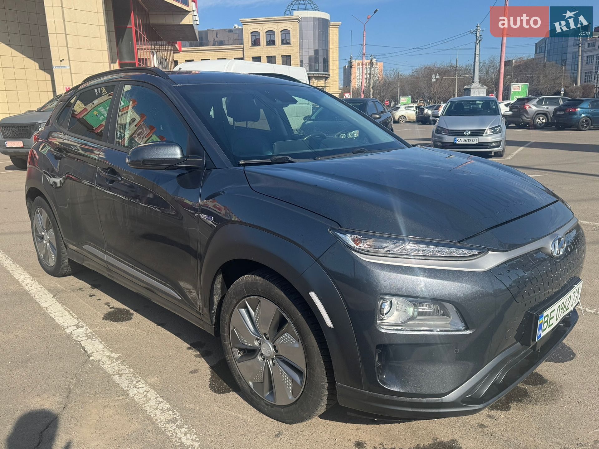 Hyundai Kona Electric 2019 VIN KMHK581GFKU056615 фото оголошення 2 з 15