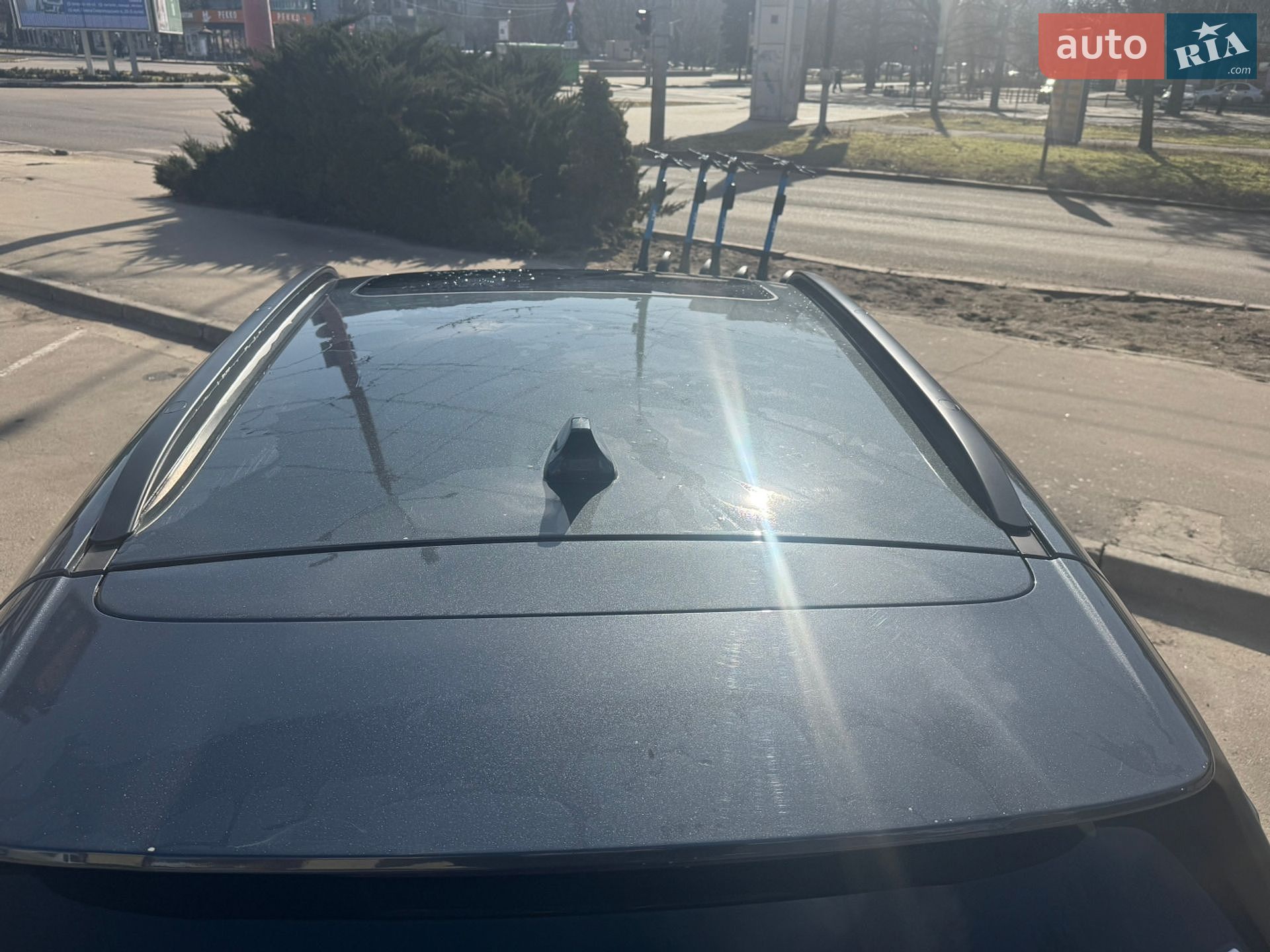 Hyundai Kona Electric 2019 VIN KMHK581GFKU056615 фото оголошення 7 з 15