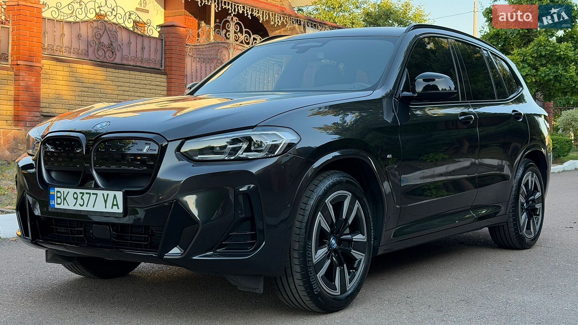 BMW iX3 2023 VIN WBY41DU010SA29433 фото оголошення 3 з 36