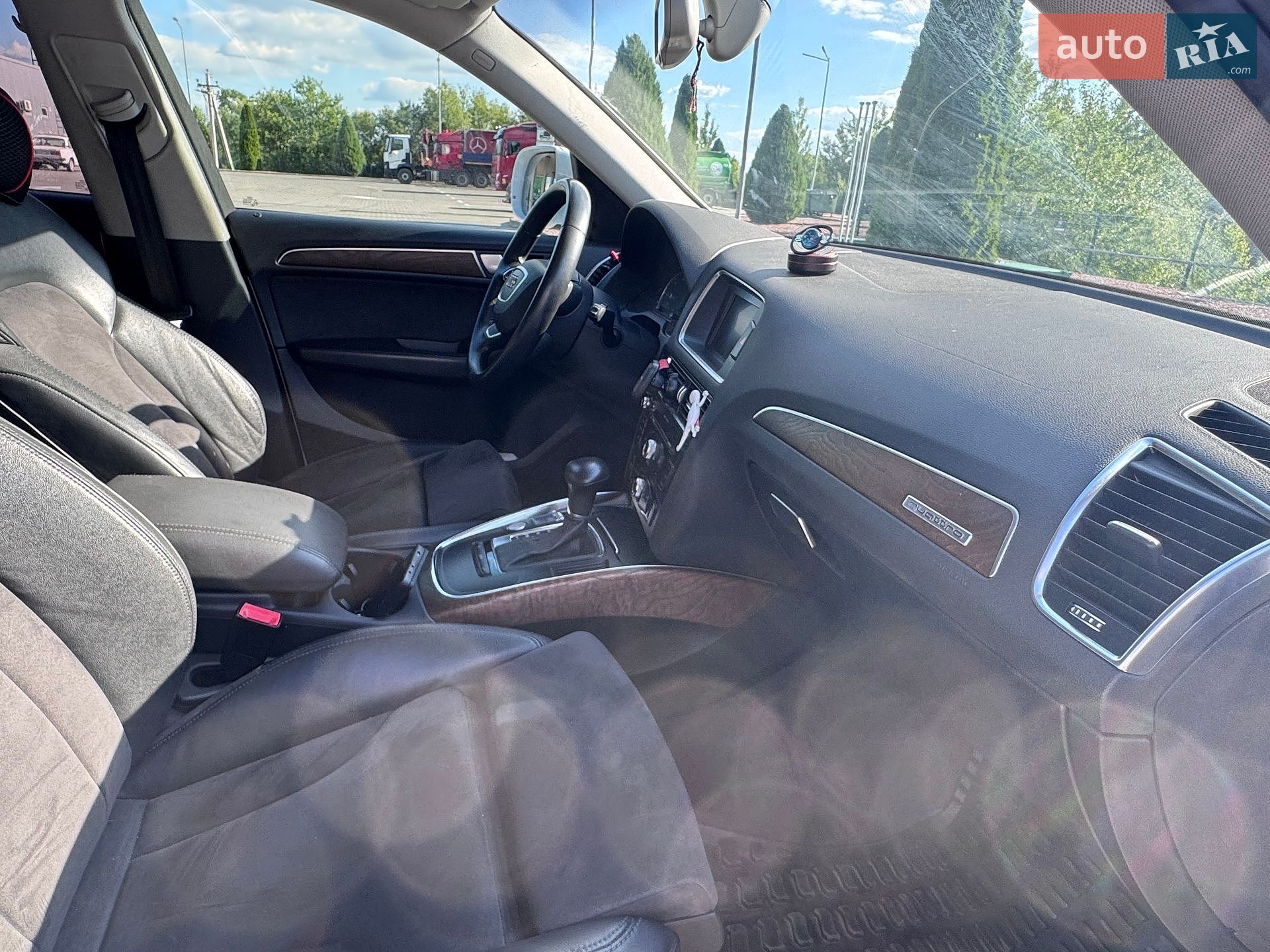 Audi Q5 2013 VIN WAUZZZ8R6EA059301 фото оголошення 26 з 41