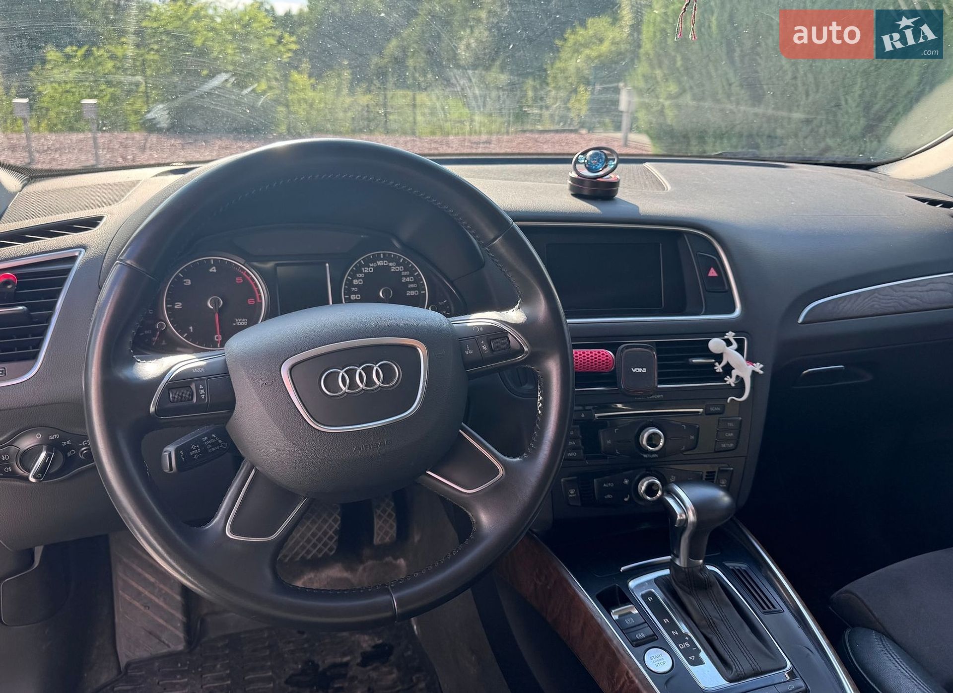 Audi Q5 2013 VIN WAUZZZ8R6EA059301 фото оголошення 17 з 41
