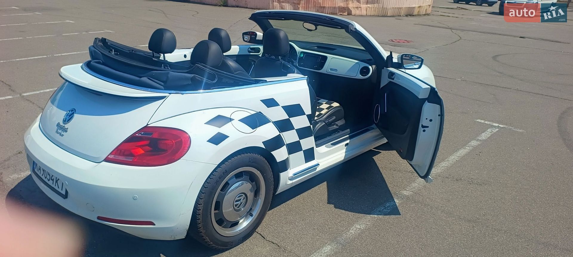 Volkswagen Beetle 2016 VIN 3VW507AT7GM813296 фото оголошення 6 з 13