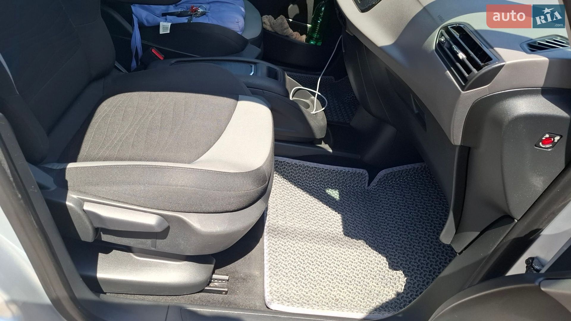 Citroen C4 Picasso 2013 VIN VF73A9HC8DJ795690 фото оголошення 18 з 20