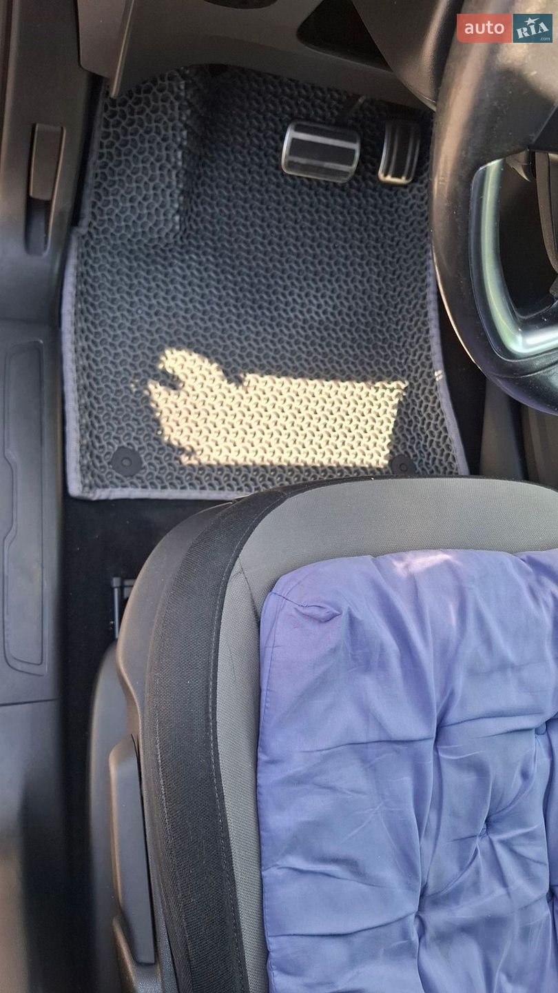 Citroen C4 Picasso 2013 VIN VF73A9HC8DJ795690 фото оголошення 16 з 20