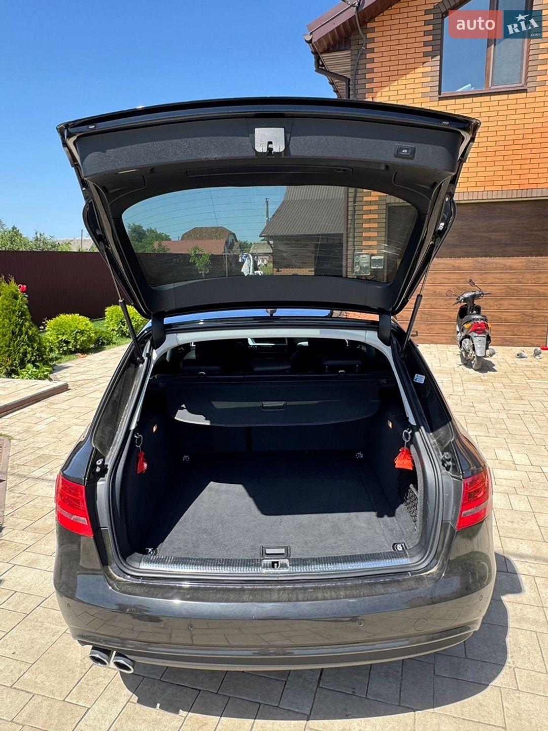 Audi A4 2015 VIN WAUZZZ8K4FA177058 фото оголошення 12 з 24