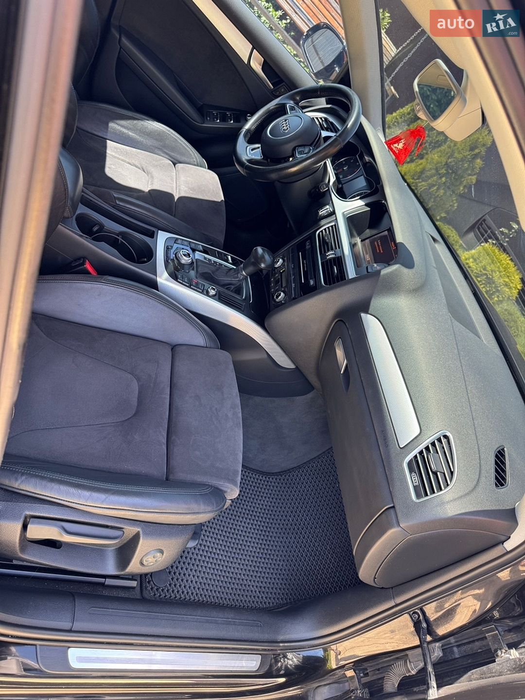 Audi A4 2015 VIN WAUZZZ8K4FA177058 фото оголошення 19 з 24