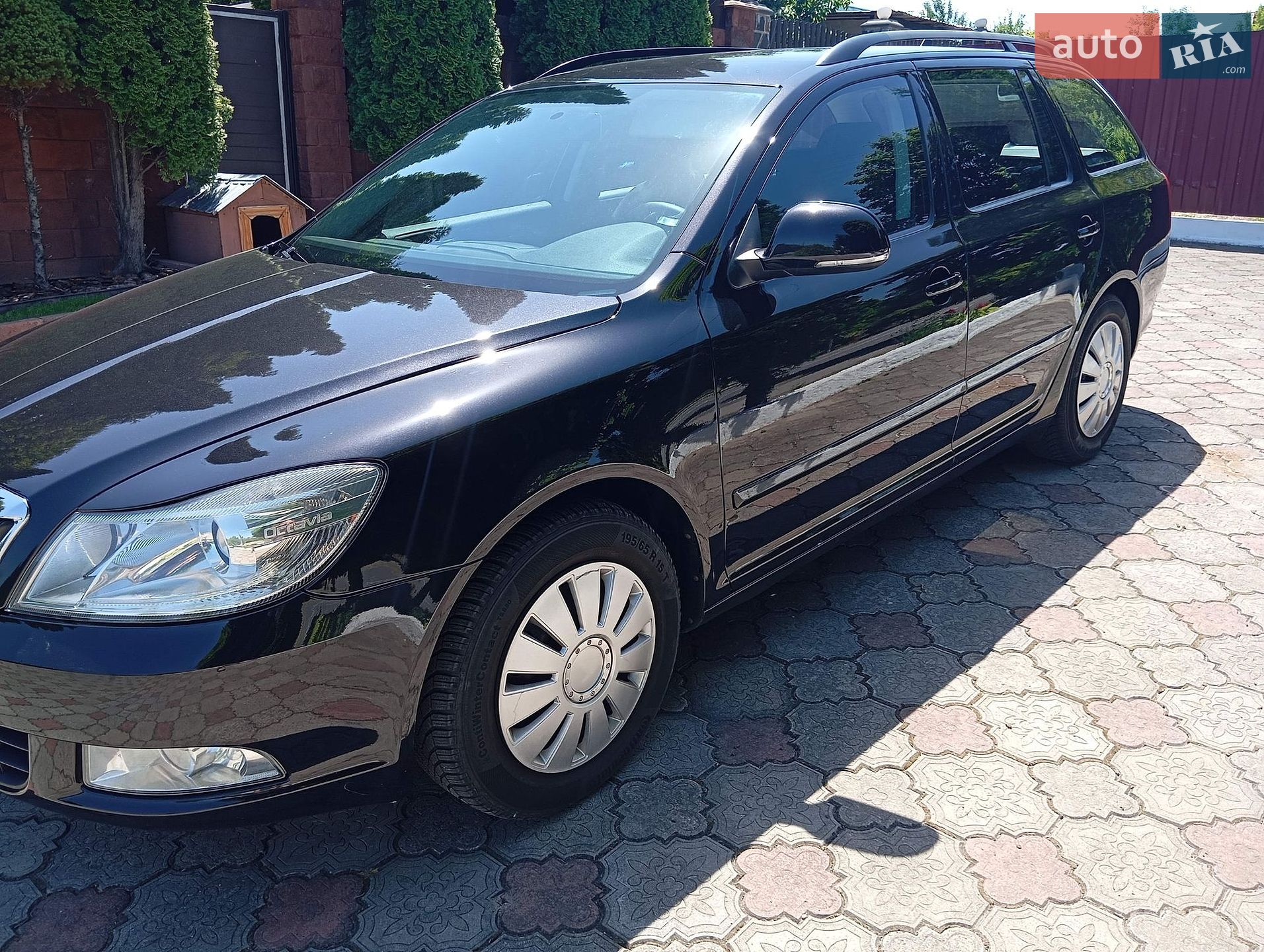 Skoda Octavia 2010 VIN TMBHT61Z9B2037937 фото оголошення 2 з 24