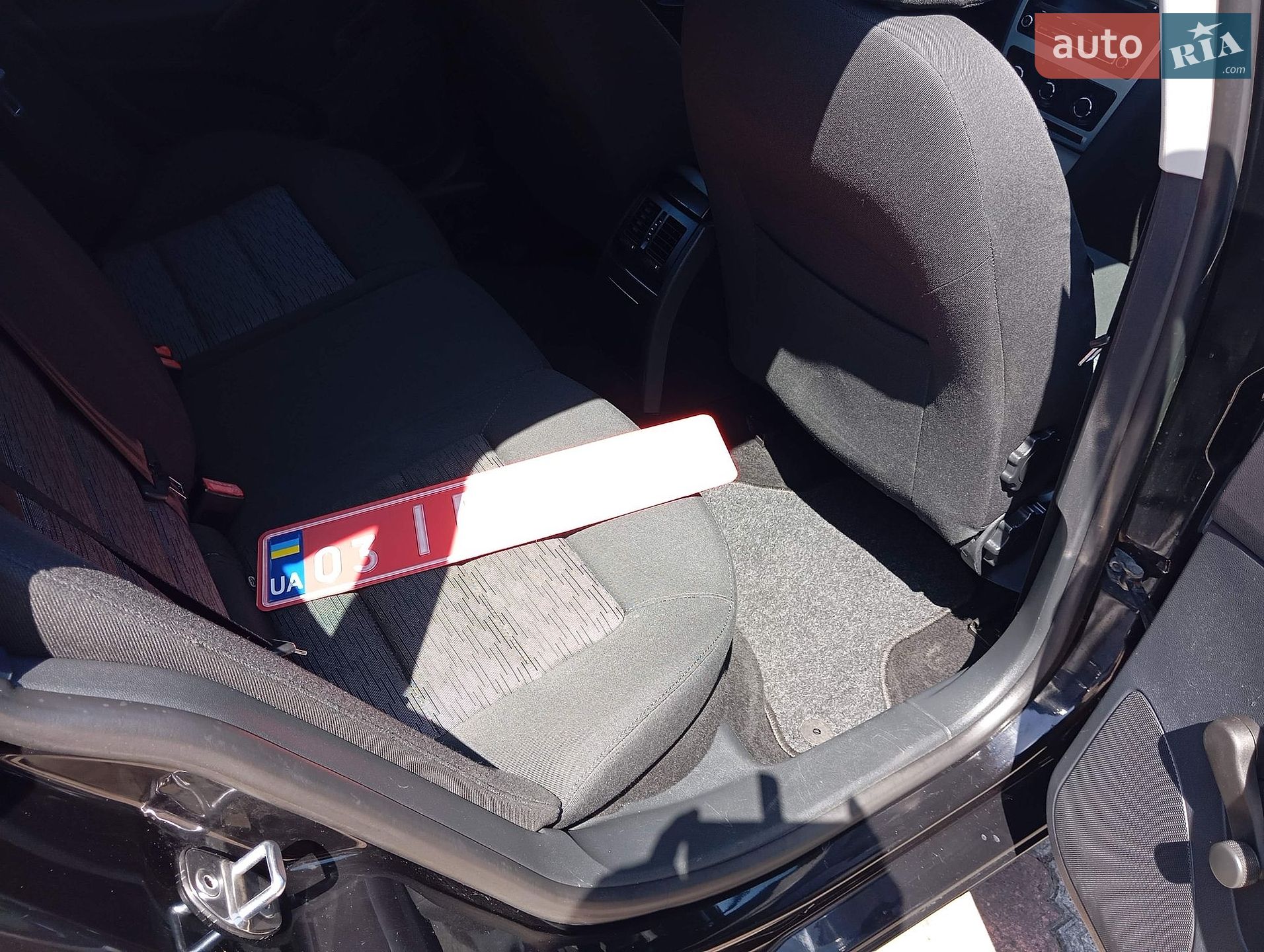 Skoda Octavia 2010 VIN TMBHT61Z9B2037937 фото оголошення 16 з 24