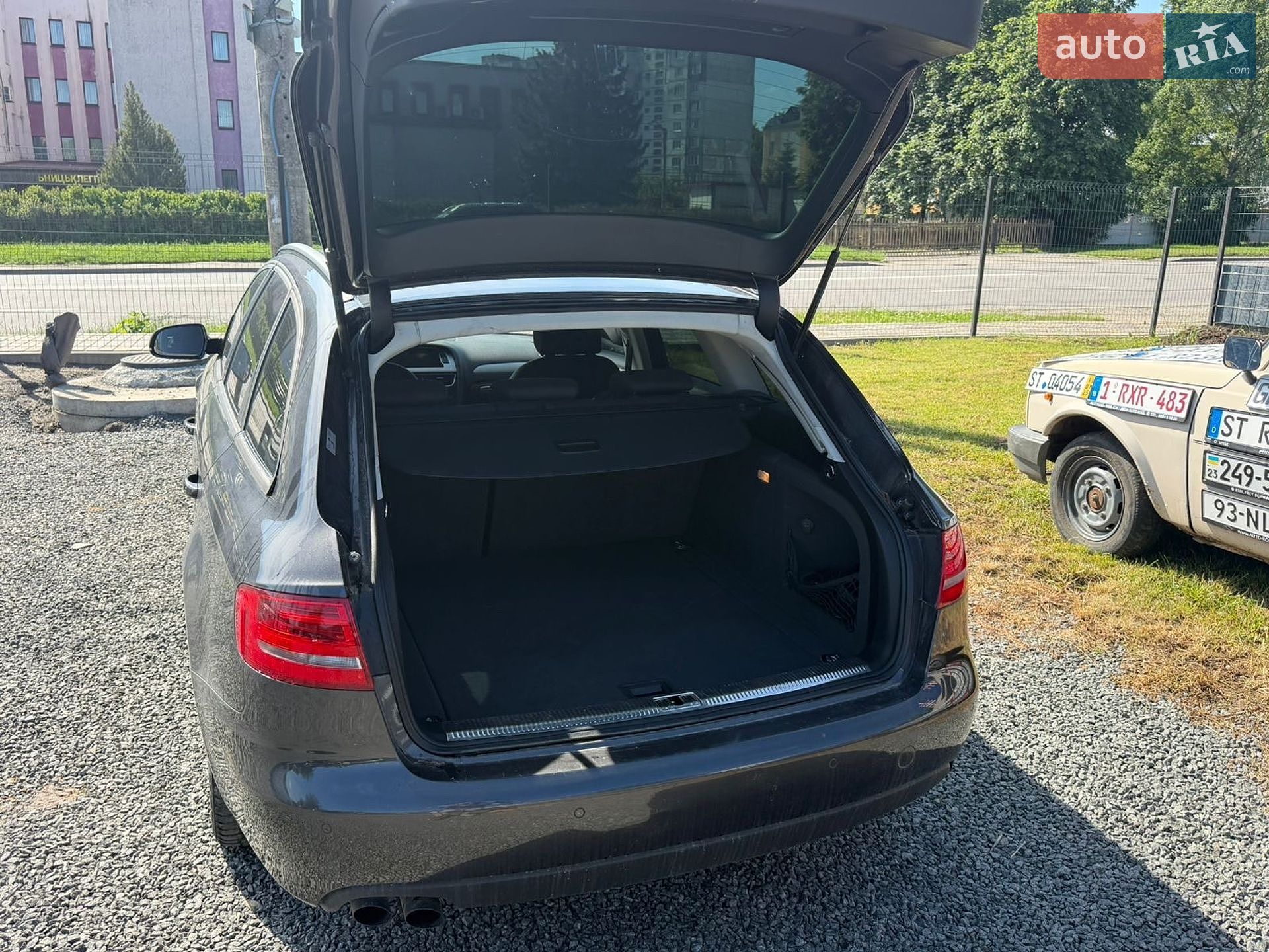 Audi A4 2009 VIN WAUZZZ8K8AA035238 фото оголошення 10 з 14
