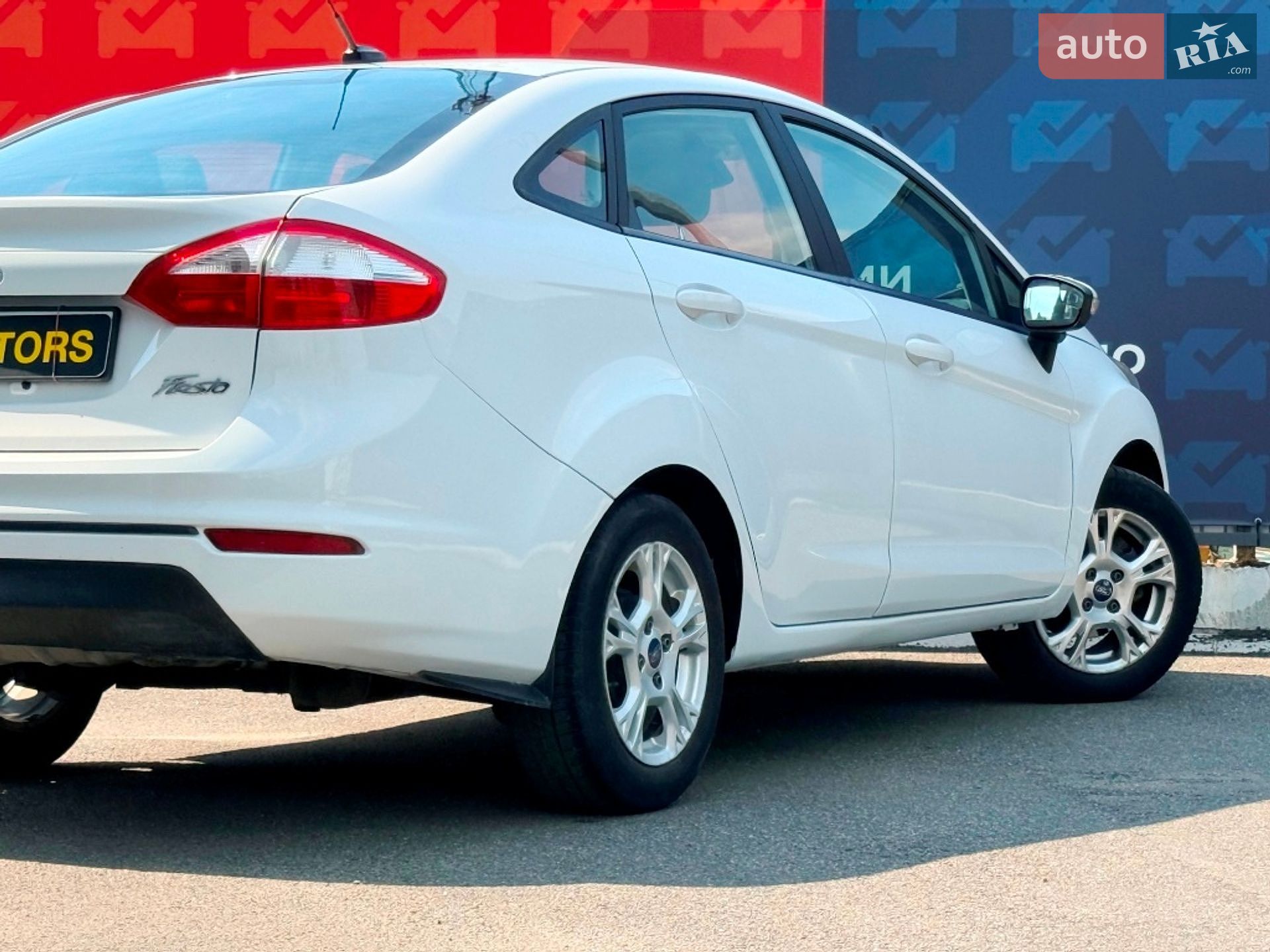 Ford Fiesta 2016 VIN 3FADP4BJ2GM203320 фото оголошення 10 з 66