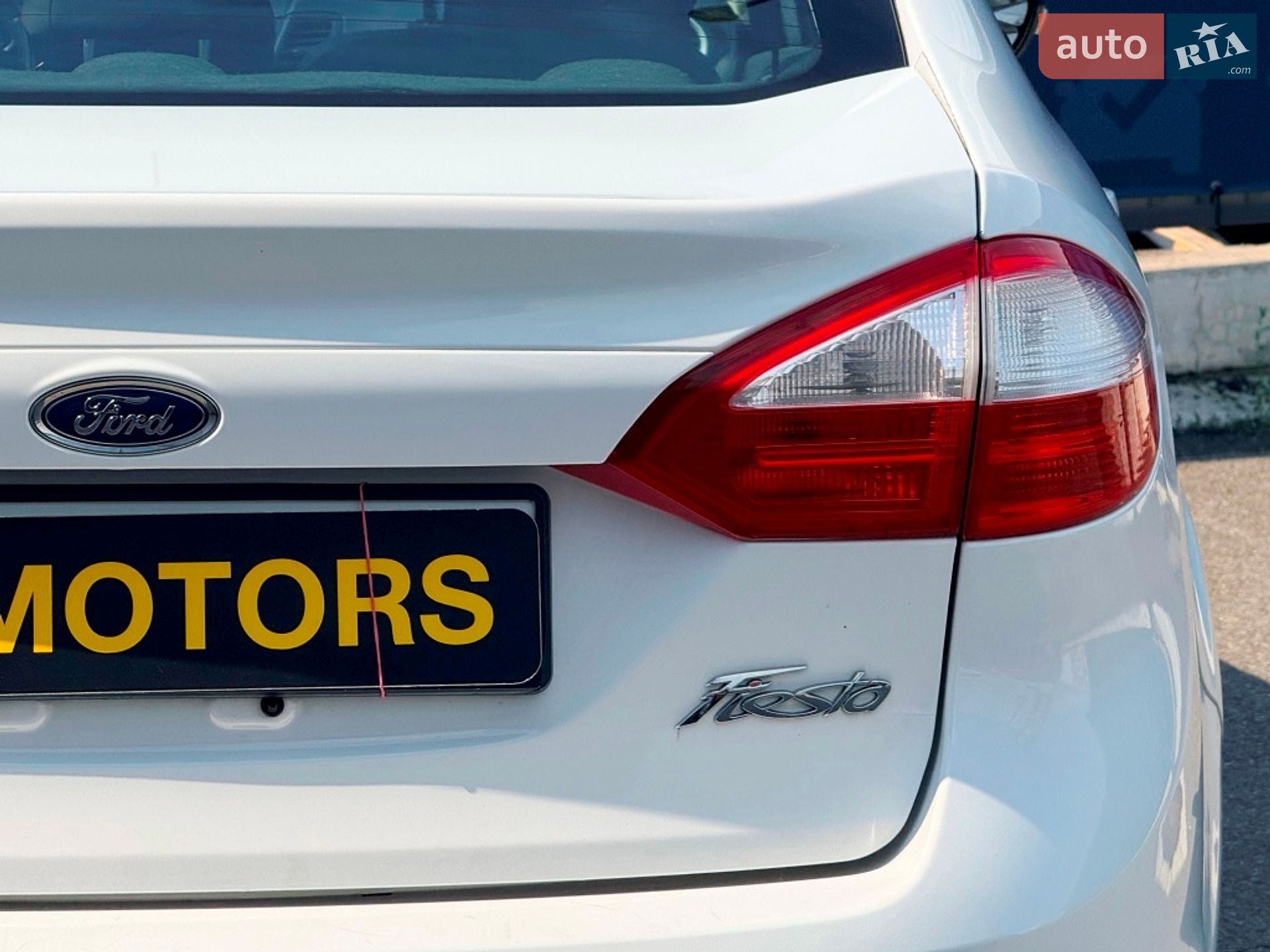 Ford Fiesta 2016 VIN 3FADP4BJ2GM203320 фото оголошення 18 з 66