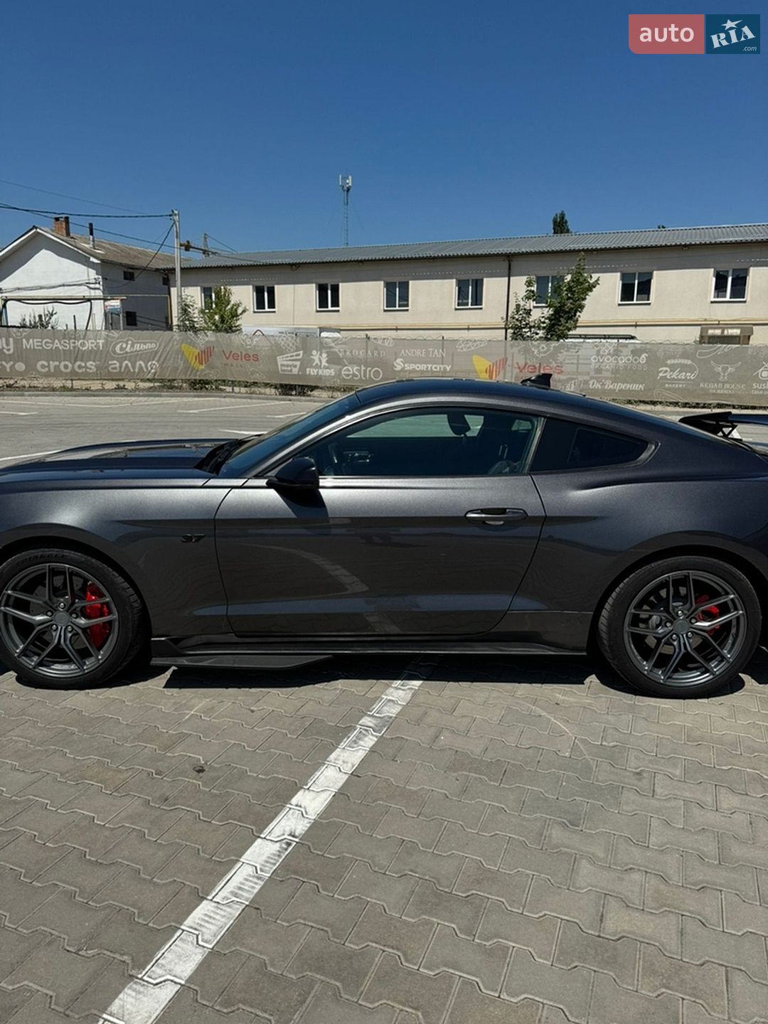 Ford Mustang 2017 VIN 1FA6P8AM0H5322020 фото оголошення 3 з 31