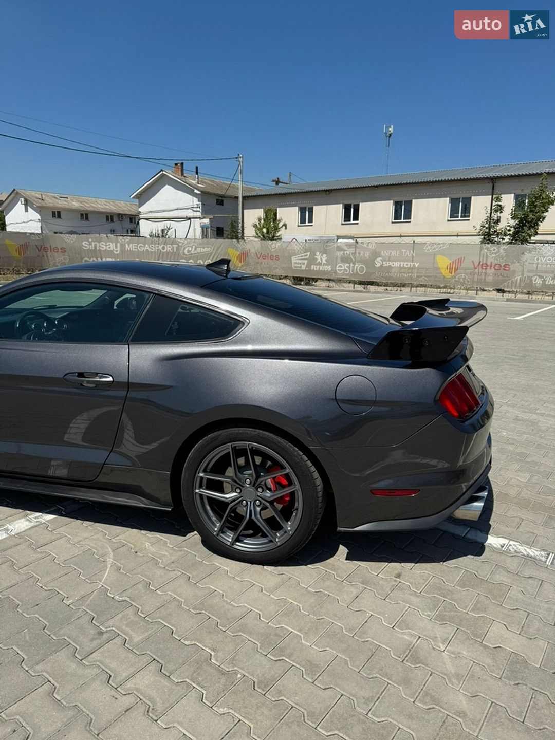 Ford Mustang 2017 VIN 1FA6P8AM0H5322020 фото оголошення 4 з 31