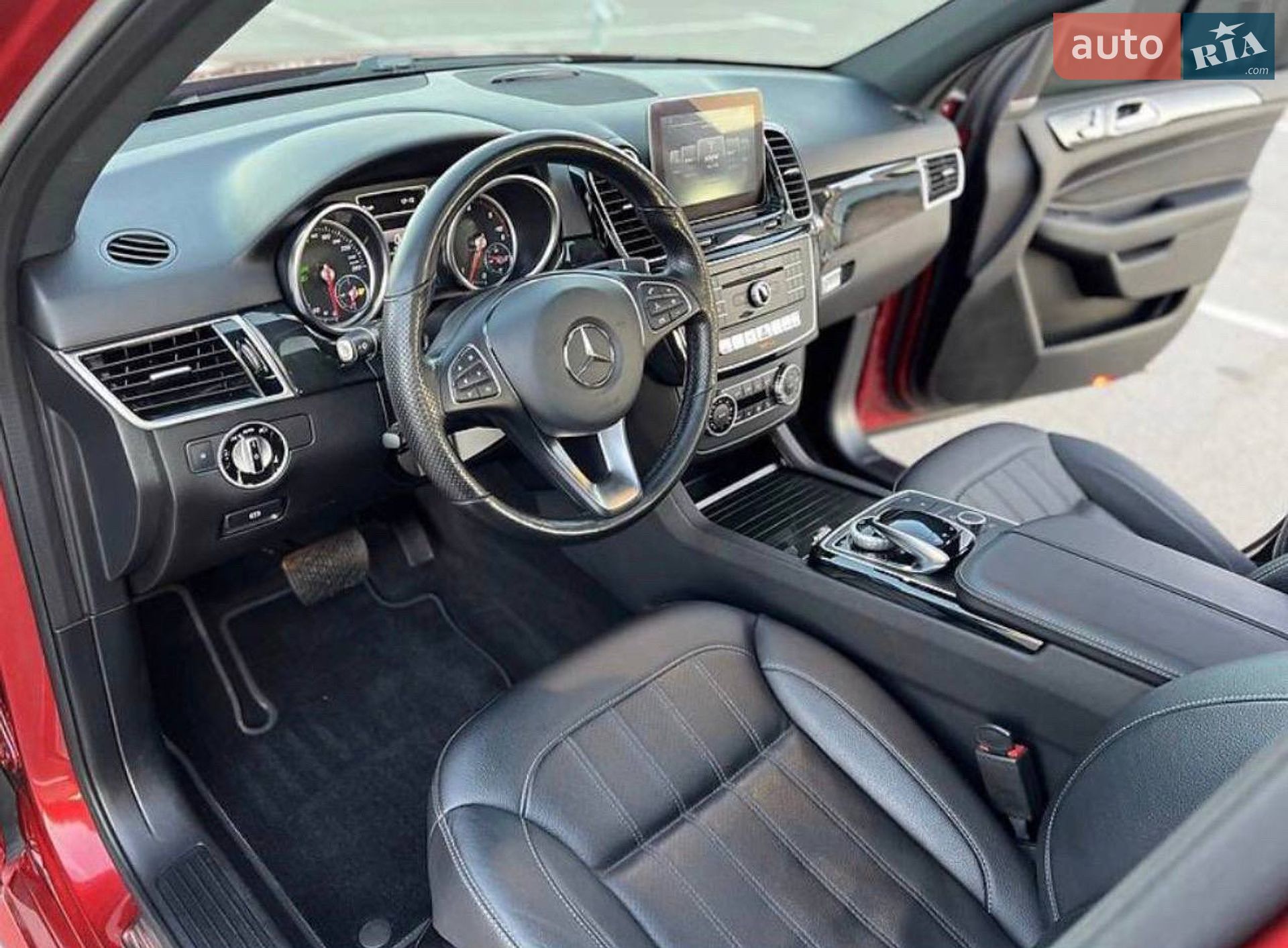 Mercedes-Benz GLE-Class 2016 VIN 4JGDA2EB2GA791796 фото оголошення 8 з 35