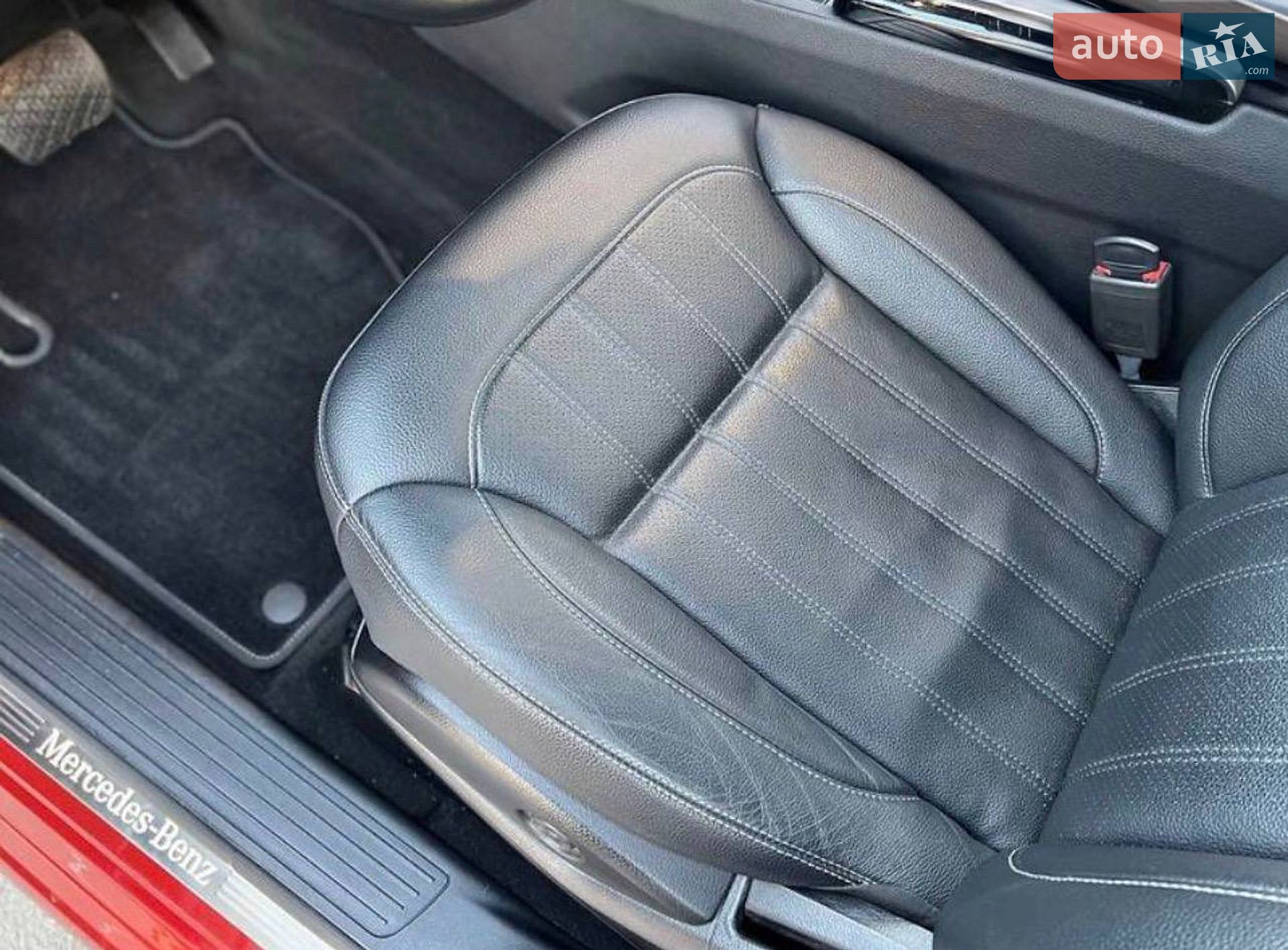 Mercedes-Benz GLE-Class 2016 VIN 4JGDA2EB2GA791796 фото оголошення 11 з 35
