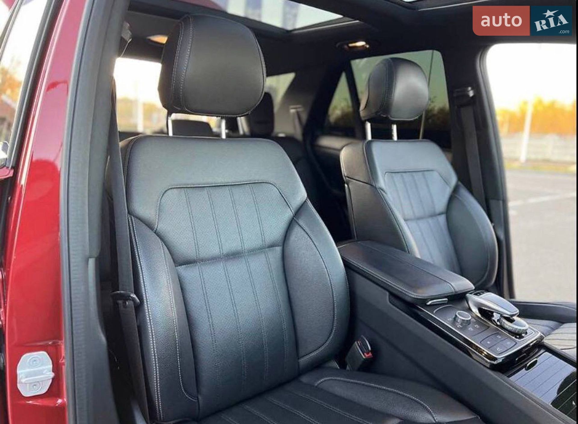 Mercedes-Benz GLE-Class 2016 VIN 4JGDA2EB2GA791796 фото оголошення 17 з 35