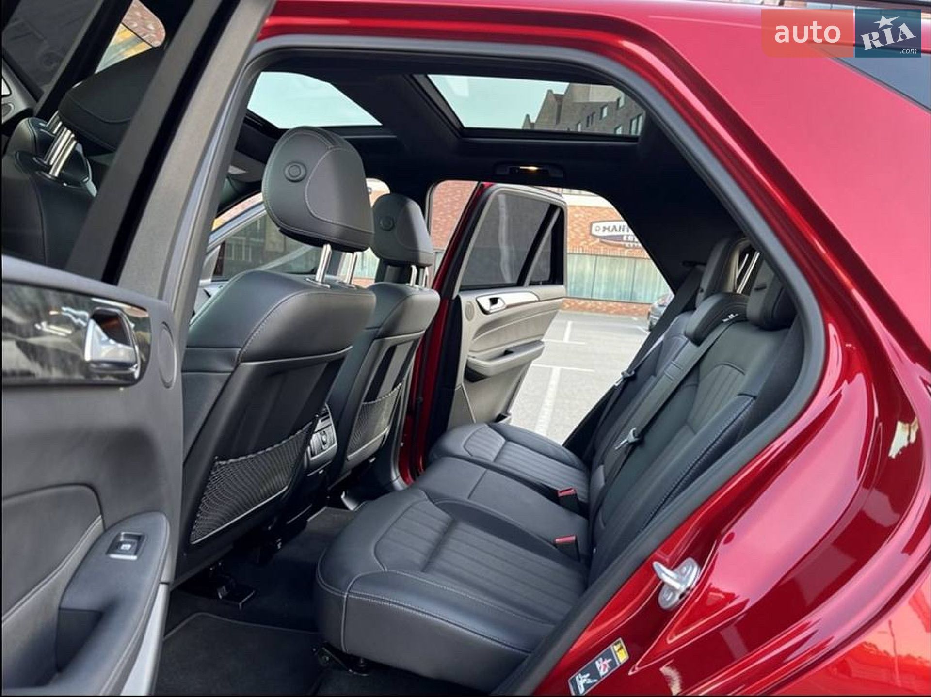 Mercedes-Benz GLE-Class 2016 VIN 4JGDA2EB2GA791796 фото оголошення 21 з 35