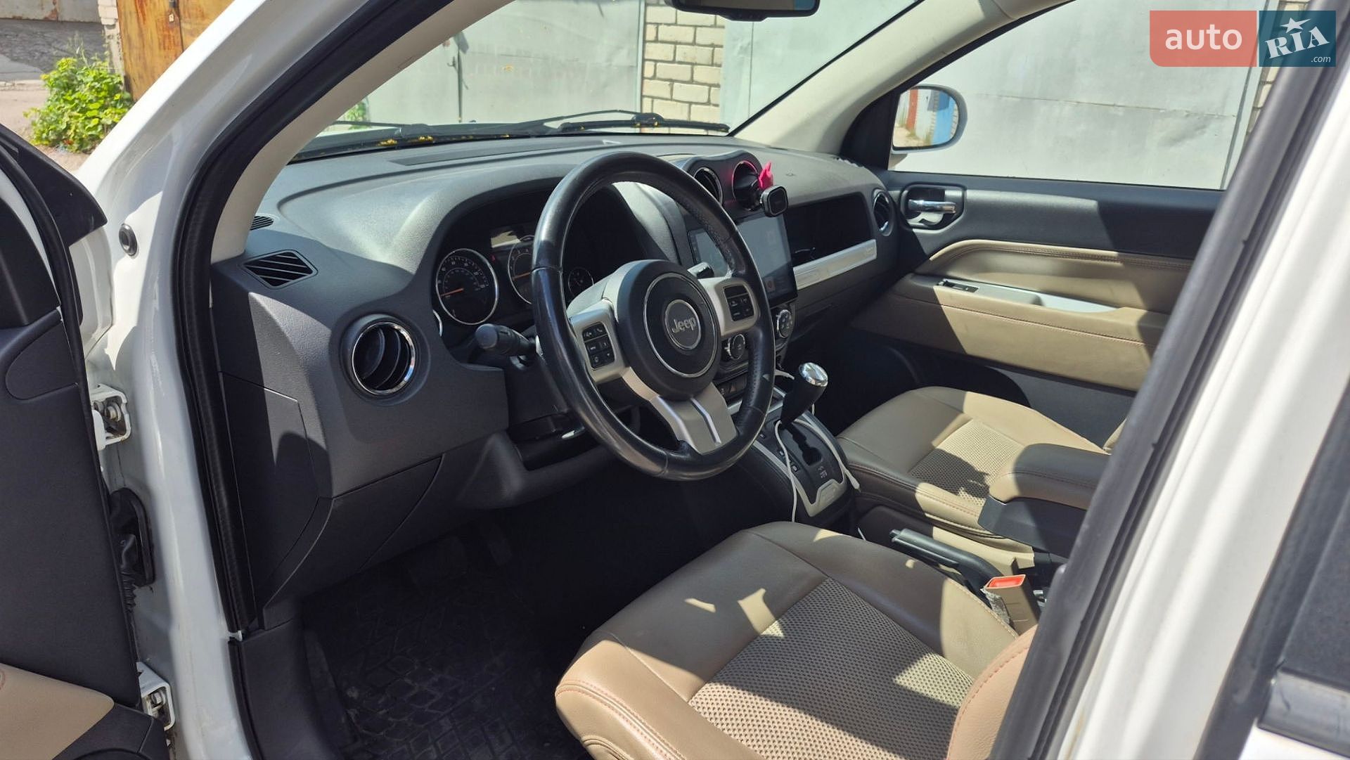 Jeep Compass 2013 VIN 1C4NJDEB7ED500970 фото оголошення 12 з 14