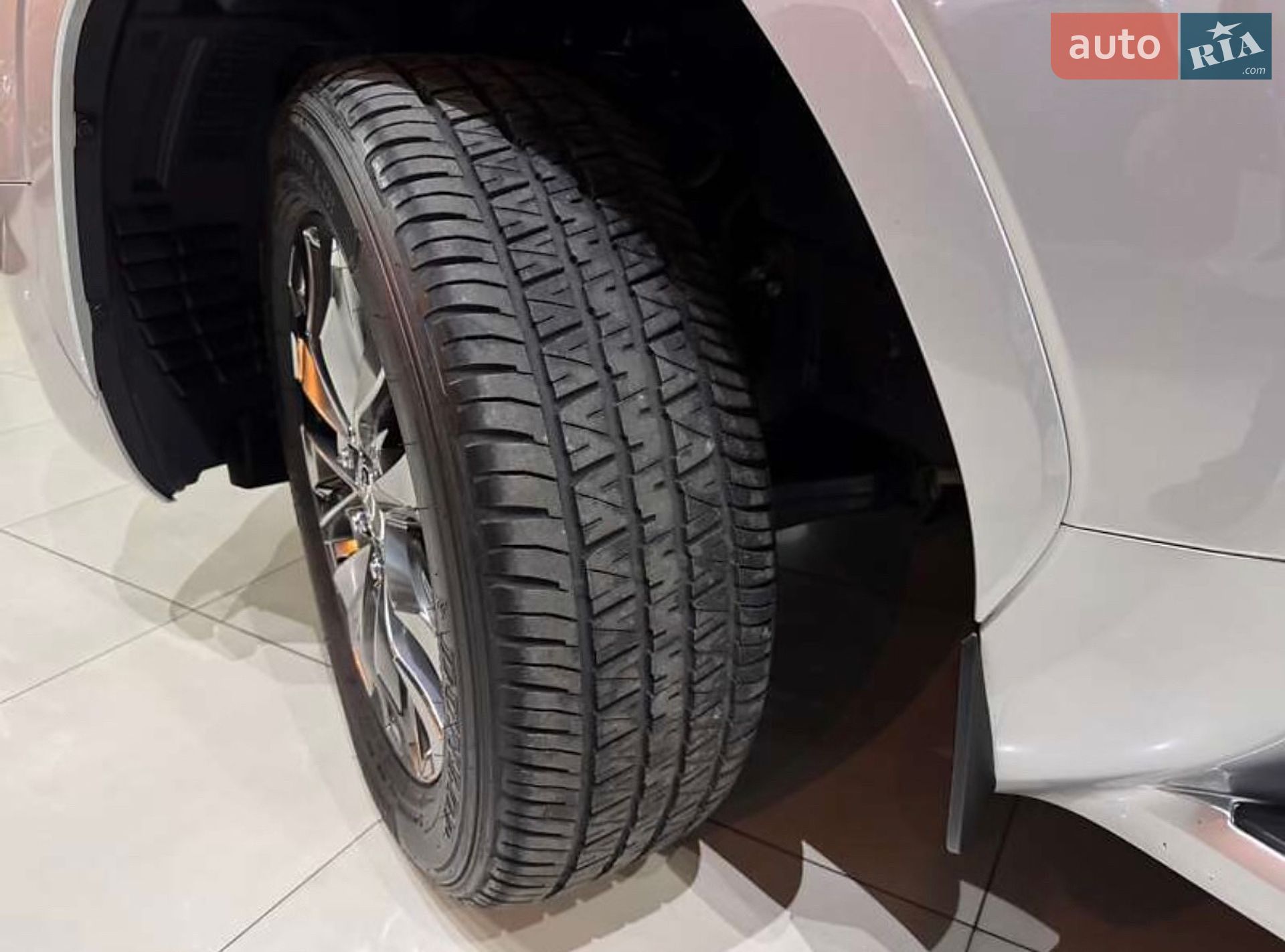Toyota Land Cruiser 2021 VIN JTMABABJ004002236 фото оголошення 6 з 70