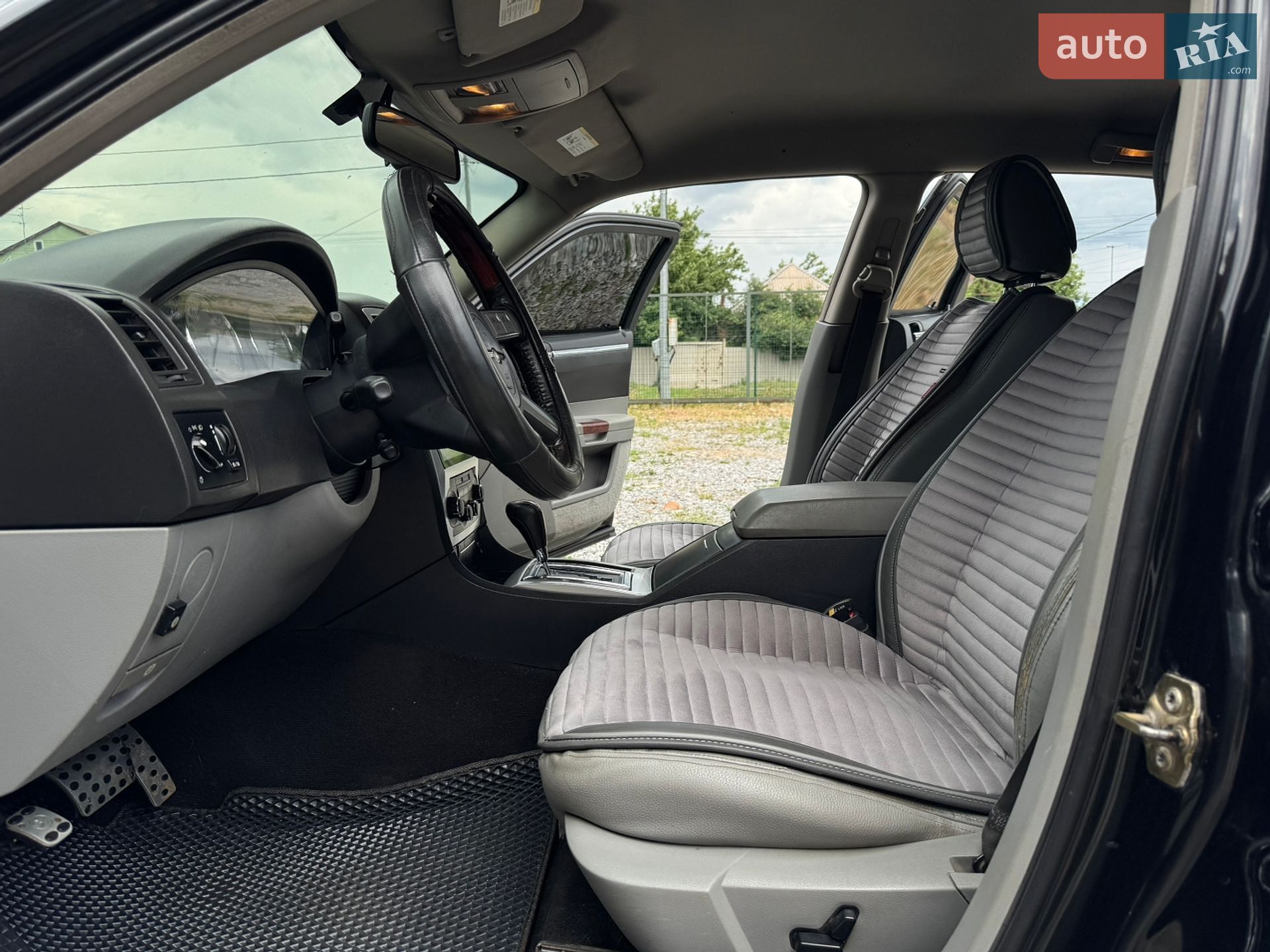 Chrysler 300C 2005 VIN 1A8G7E7V46Y111078 фото оголошення 9 з 32