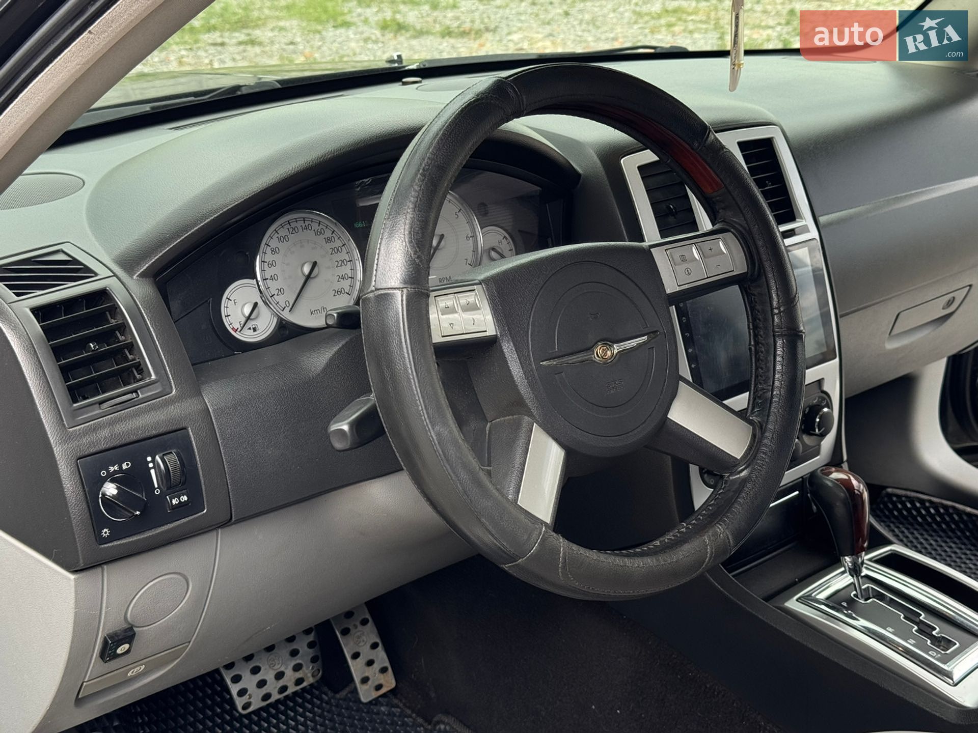 Chrysler 300C 2005 VIN 1A8G7E7V46Y111078 фото оголошення 10 з 32