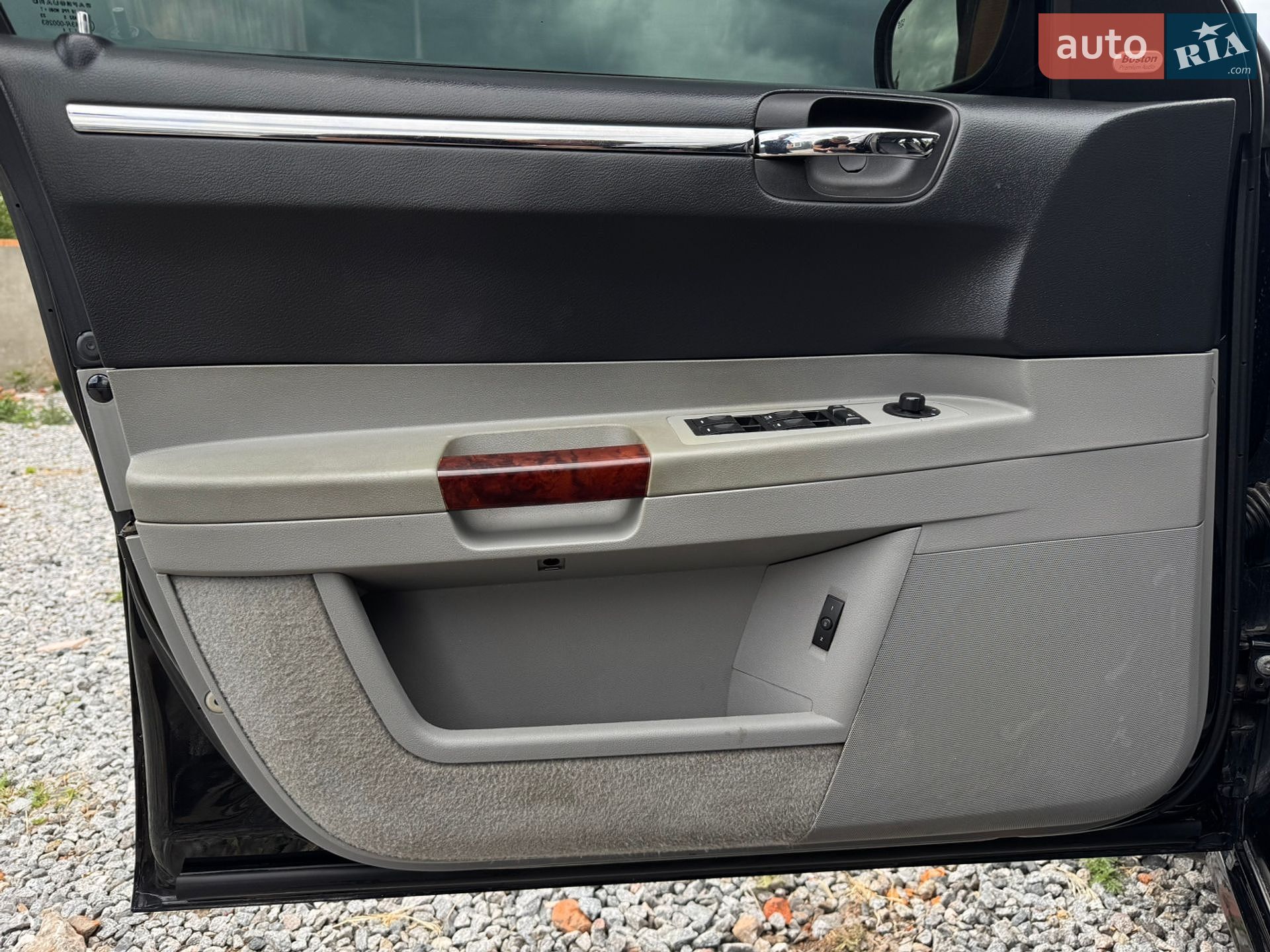 Chrysler 300C 2005 VIN 1A8G7E7V46Y111078 фото оголошення 11 з 32