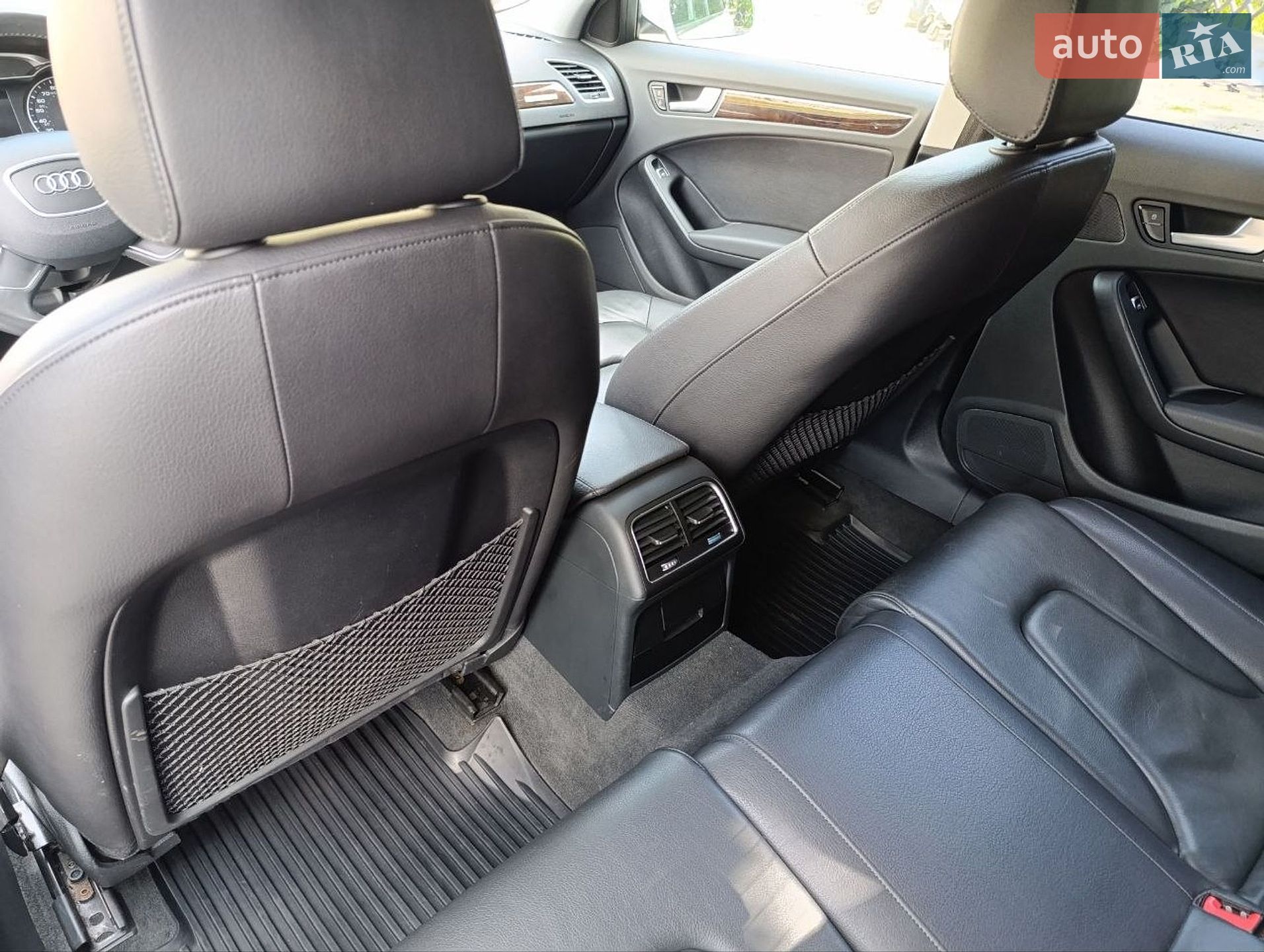 Audi A4 2013 VIN WAUFFAFL8DN038114 фото оголошення 4 з 18