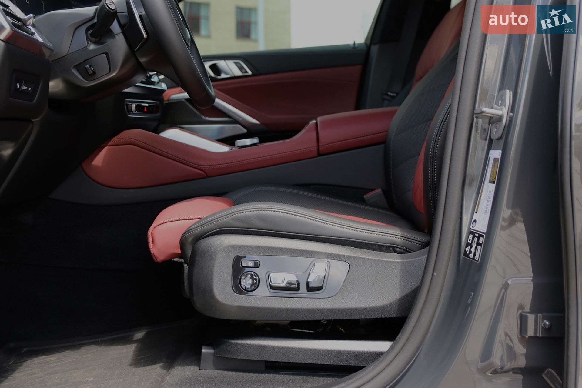 BMW X6 2025 VIN 5UX43EX01T9215428 фото оголошення 11 з 60