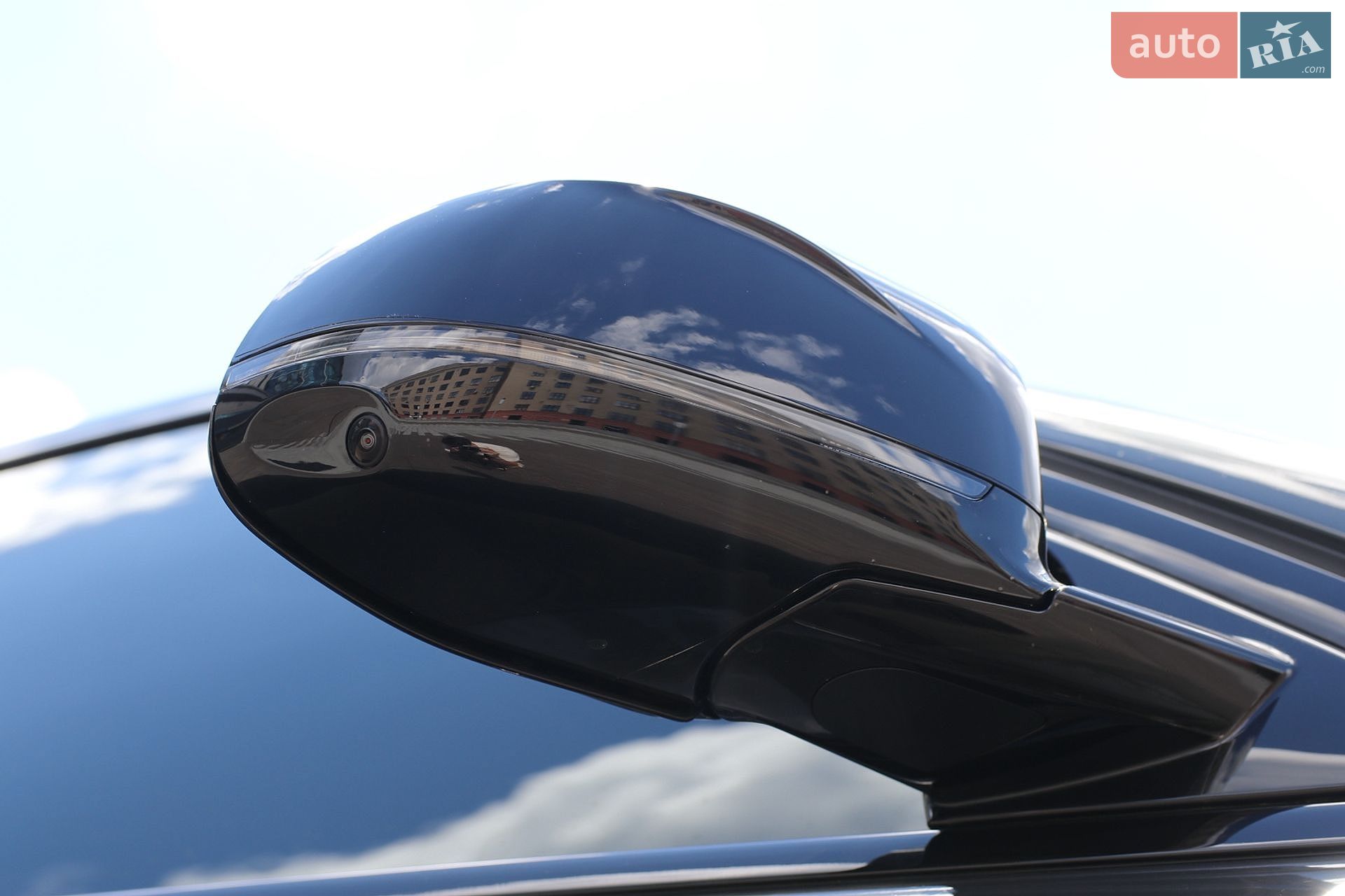 BMW X6 2025 VIN 5UX43EX01T9215428 фото оголошення 32 з 60