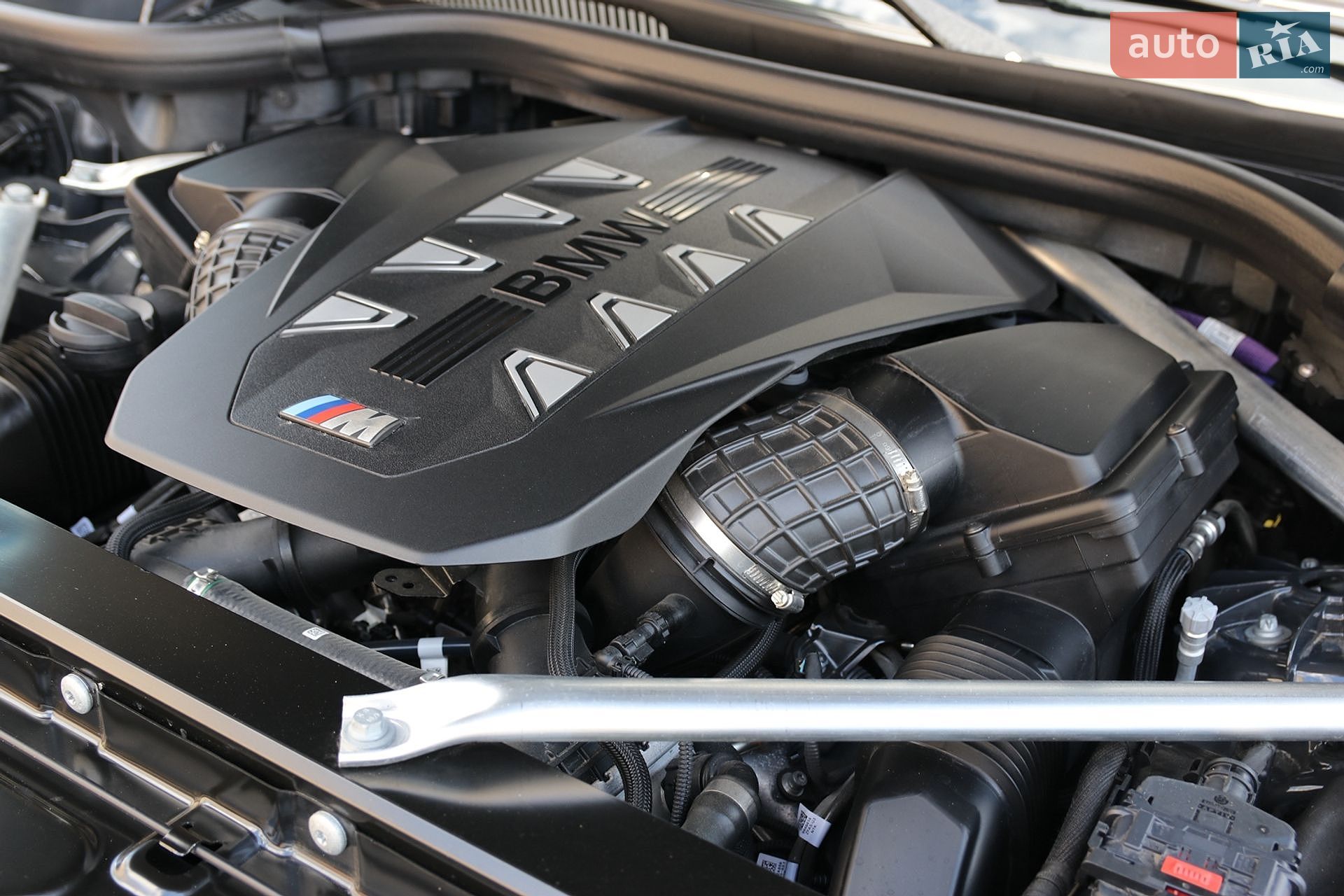 BMW X6 2025 VIN 5UX43EX01T9215428 фото оголошення 50 з 60