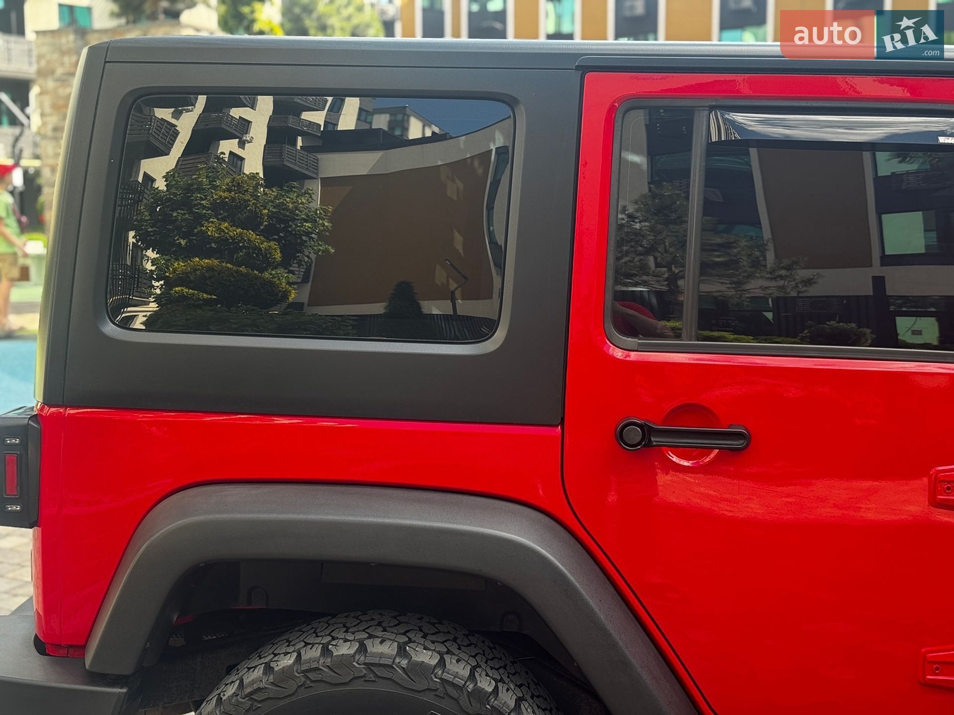 Jeep Wrangler 2016 VIN 1C4BJWDG5GL348711 фото оголошення 14 з 41