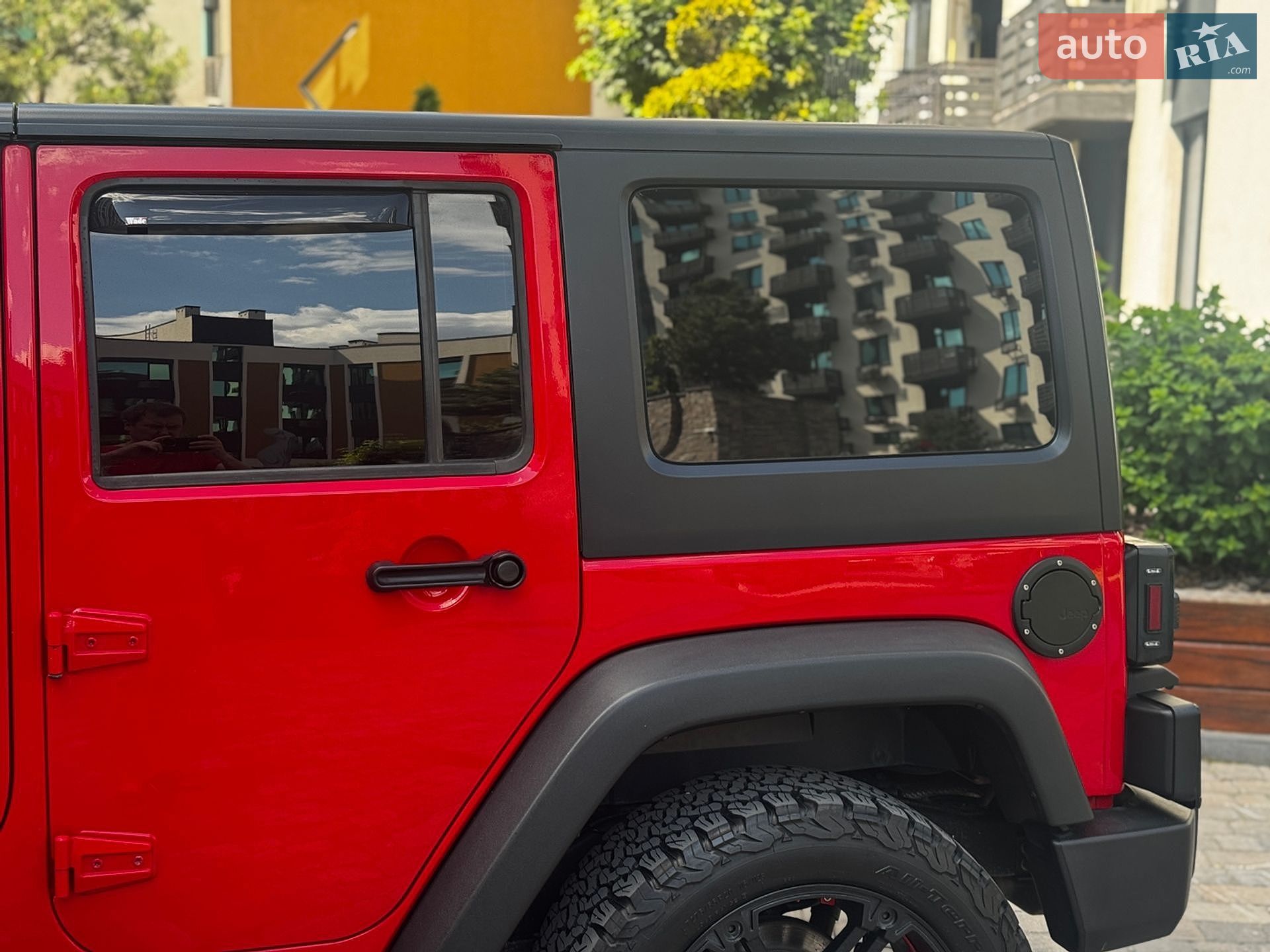 Jeep Wrangler 2016 VIN 1C4BJWDG5GL348711 фото оголошення 16 з 41