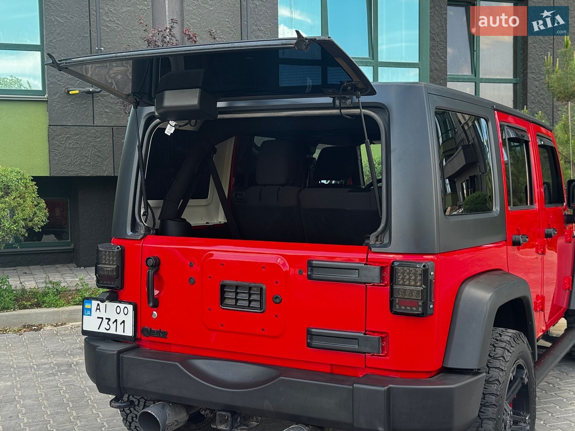 Jeep Wrangler 2016 VIN 1C4BJWDG5GL348711 фото оголошення 21 з 41