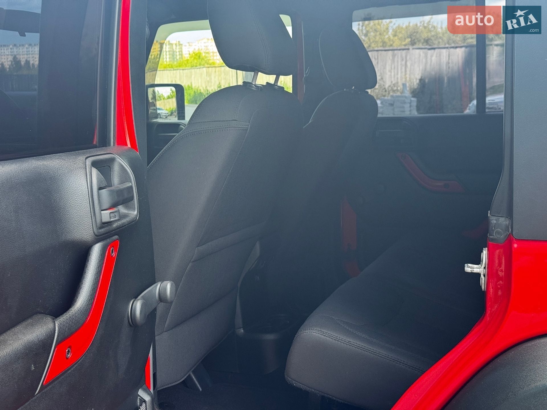 Jeep Wrangler 2016 VIN 1C4BJWDG5GL348711 фото оголошення 26 з 41
