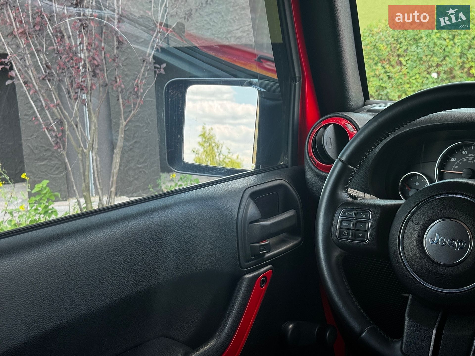 Jeep Wrangler 2016 VIN 1C4BJWDG5GL348711 фото оголошення 31 з 41